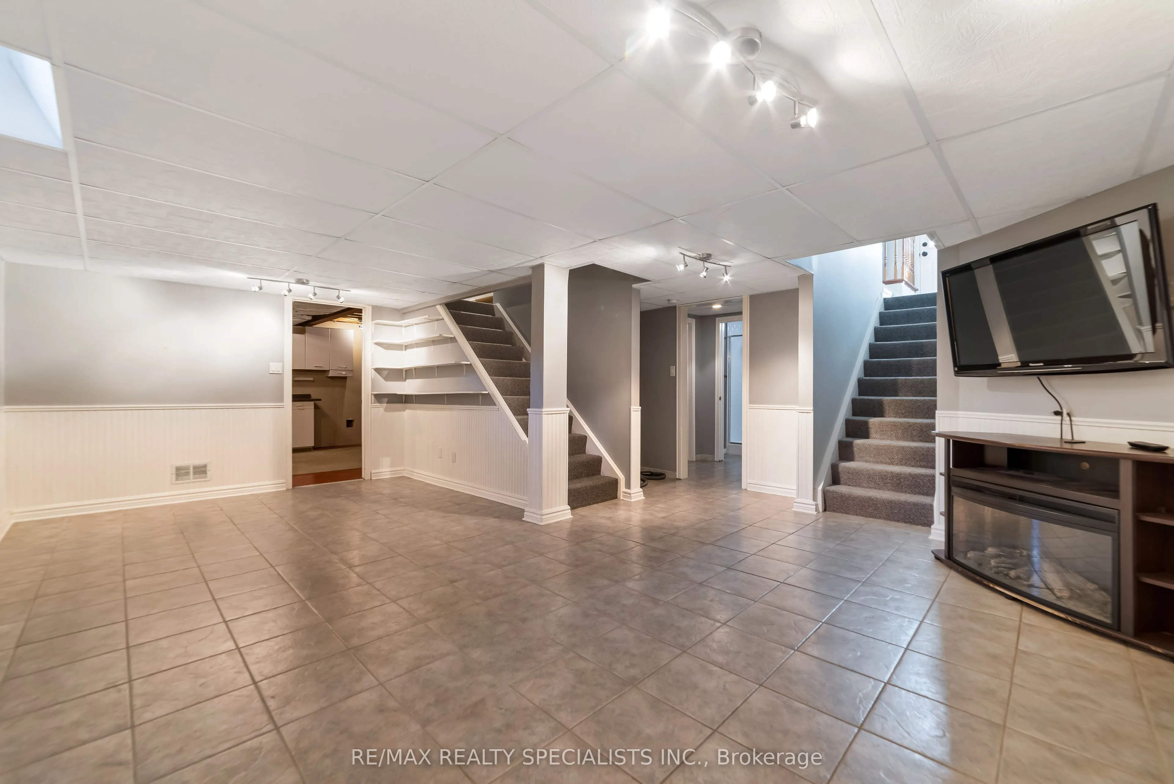 2 Torada Court