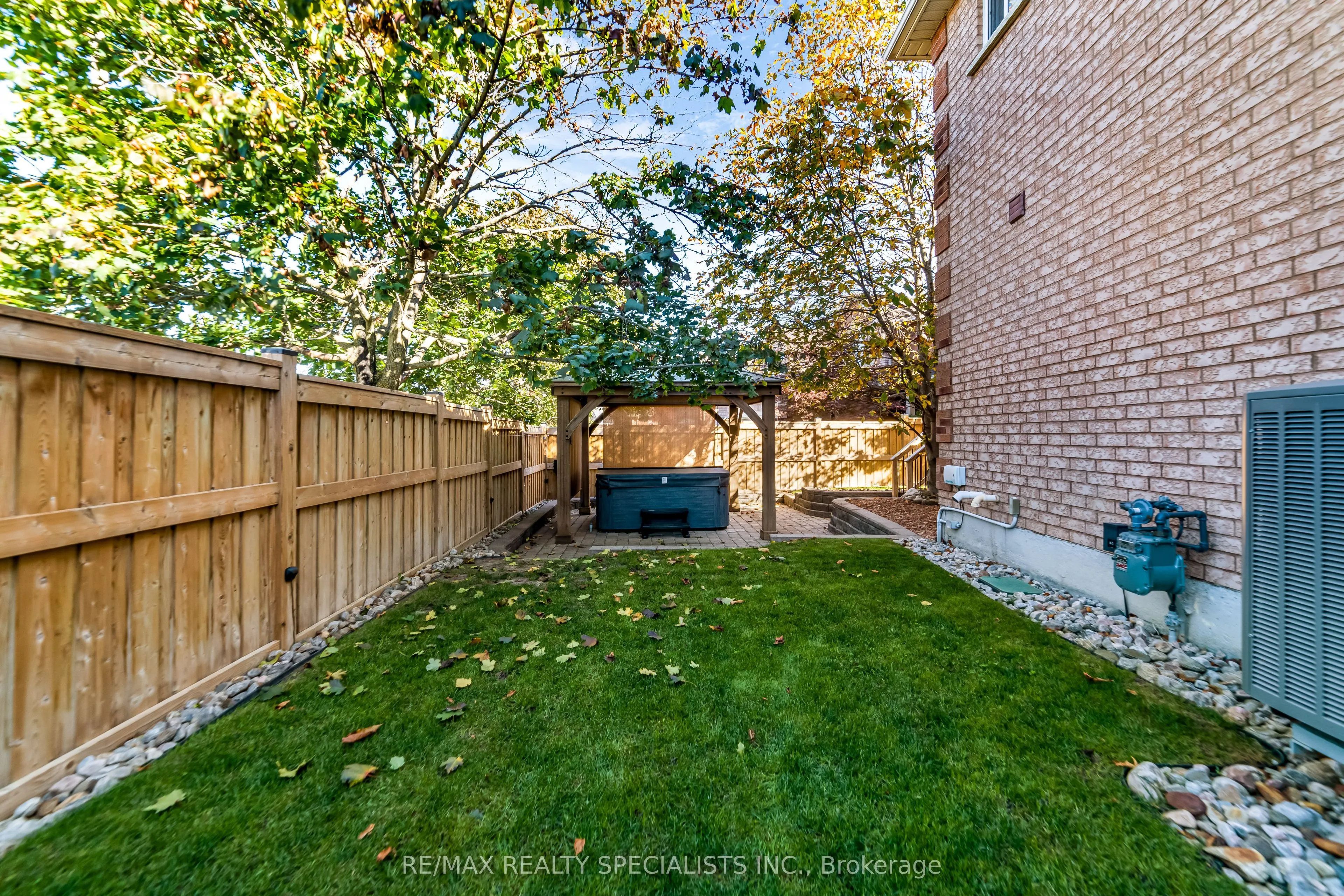 2 Torada Court