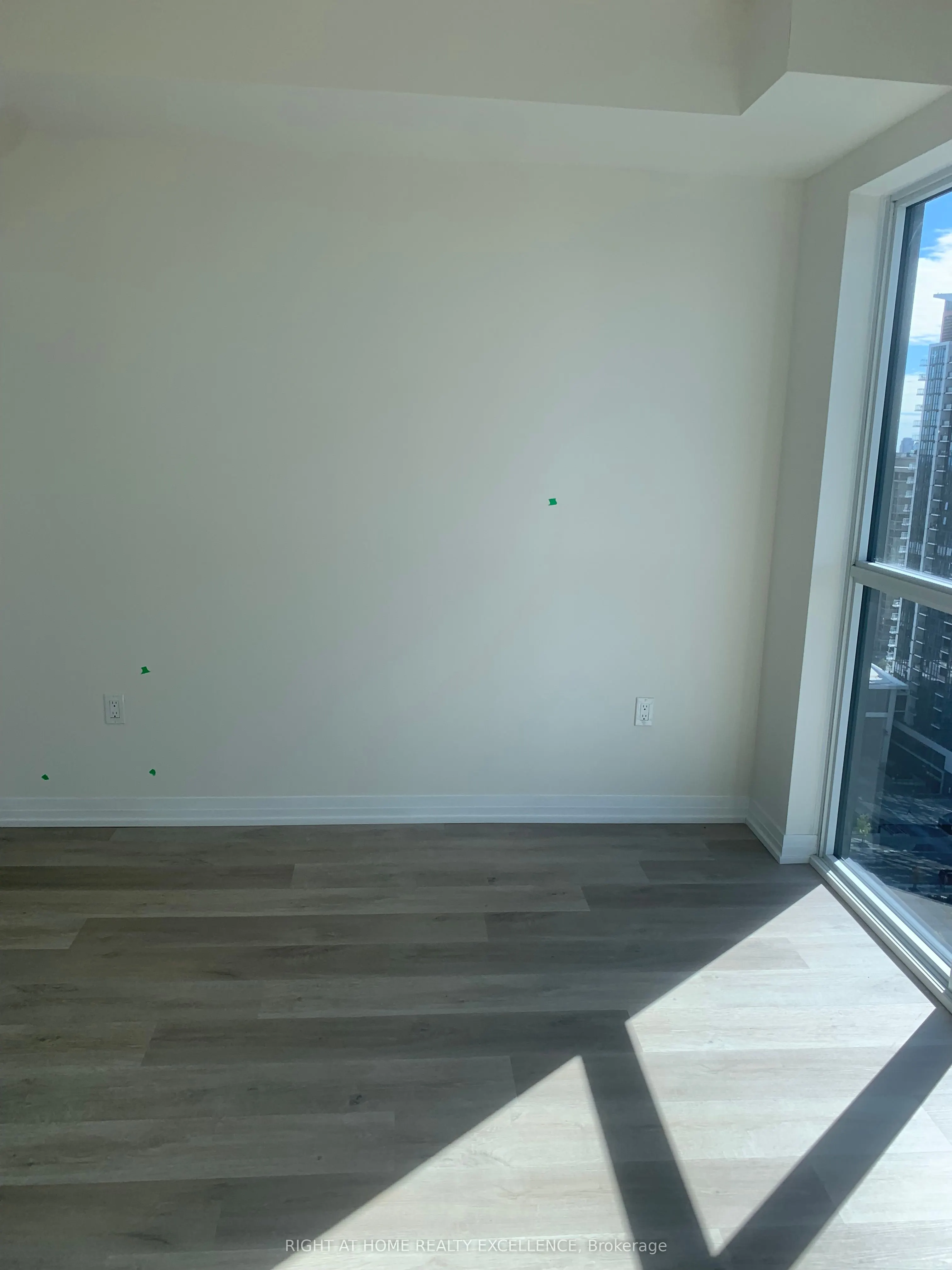 15 Watergarden Drive, #2005
