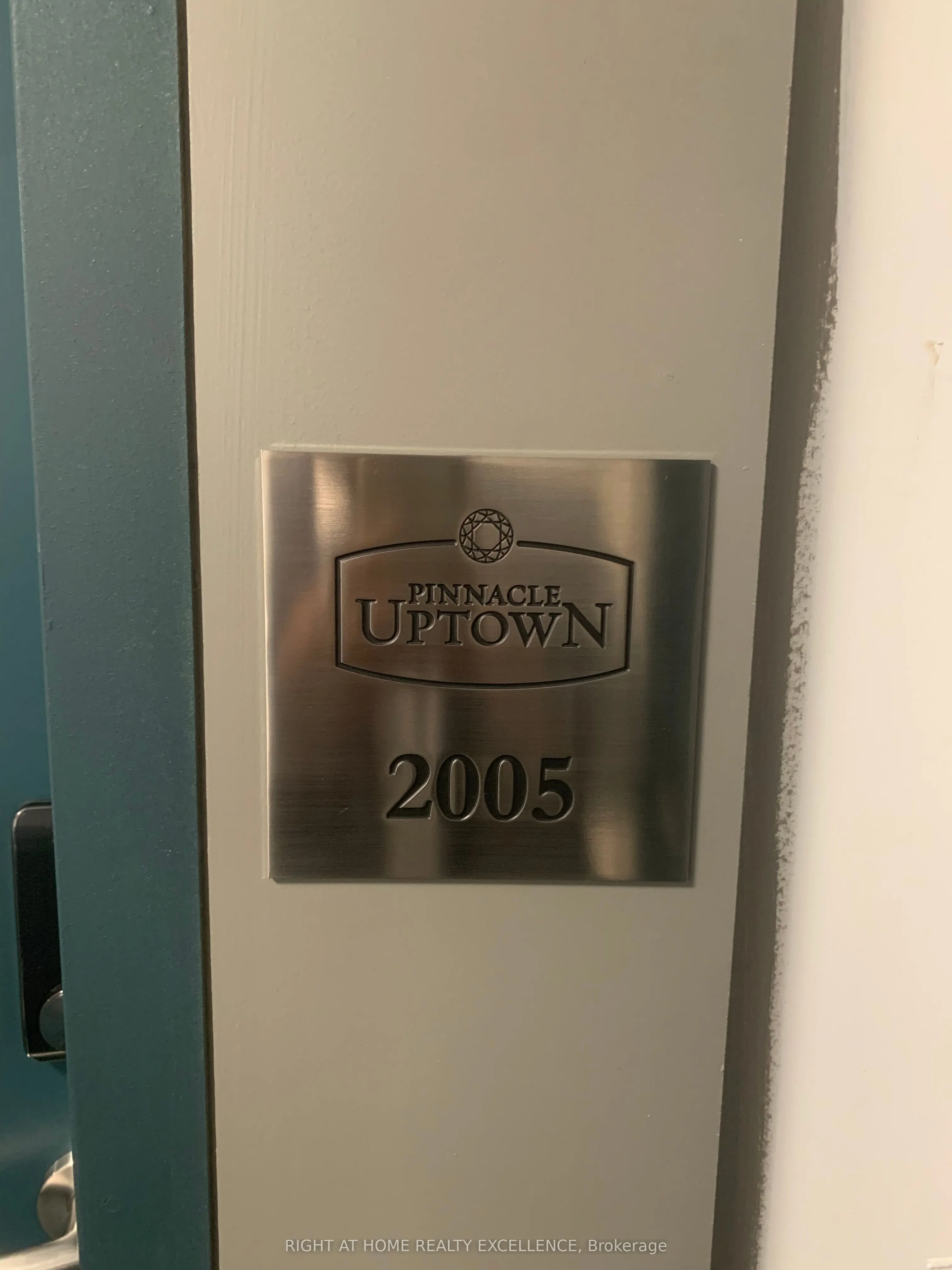 15 Watergarden Drive, #2005