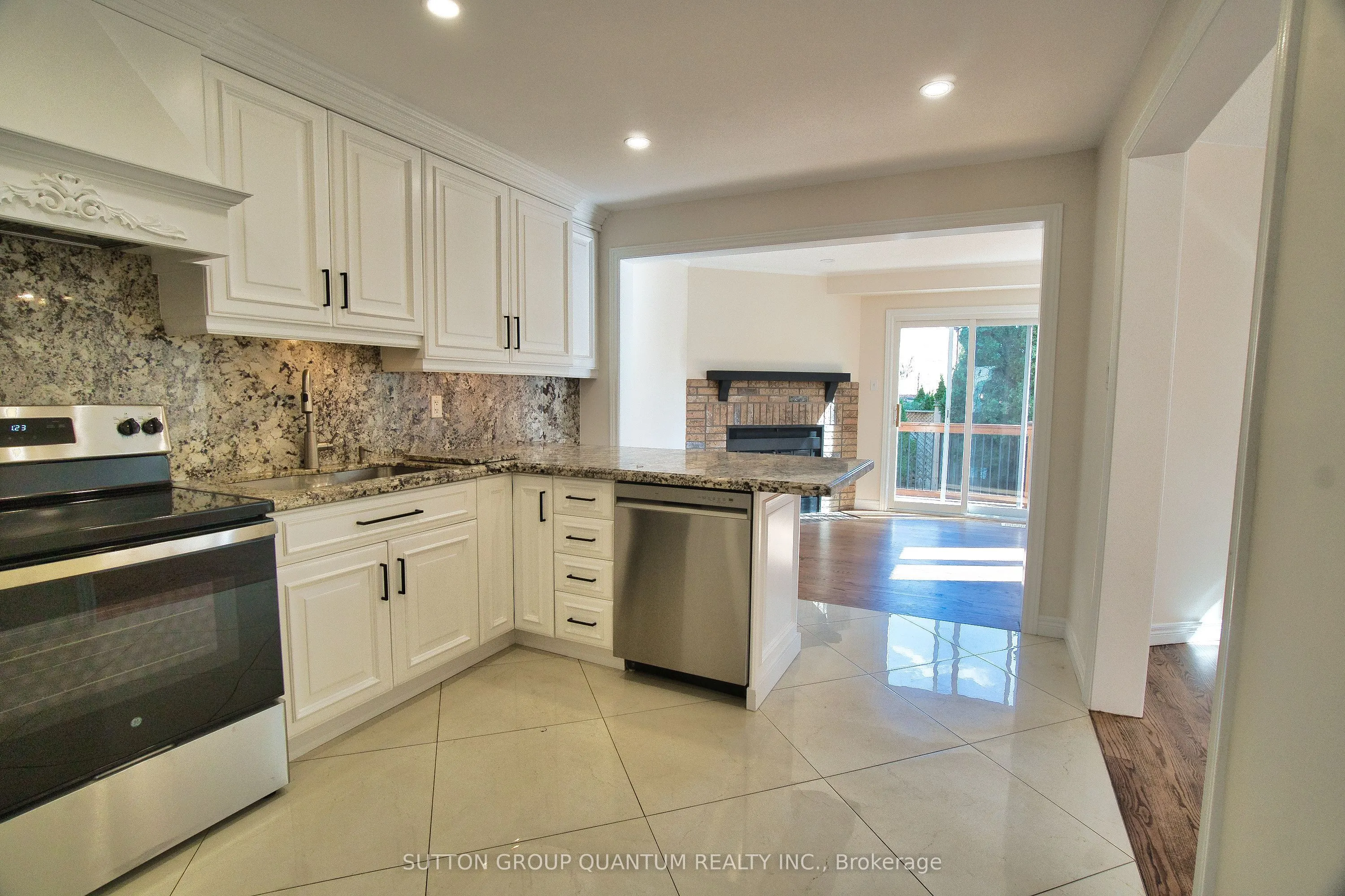 3312 Sundew Court