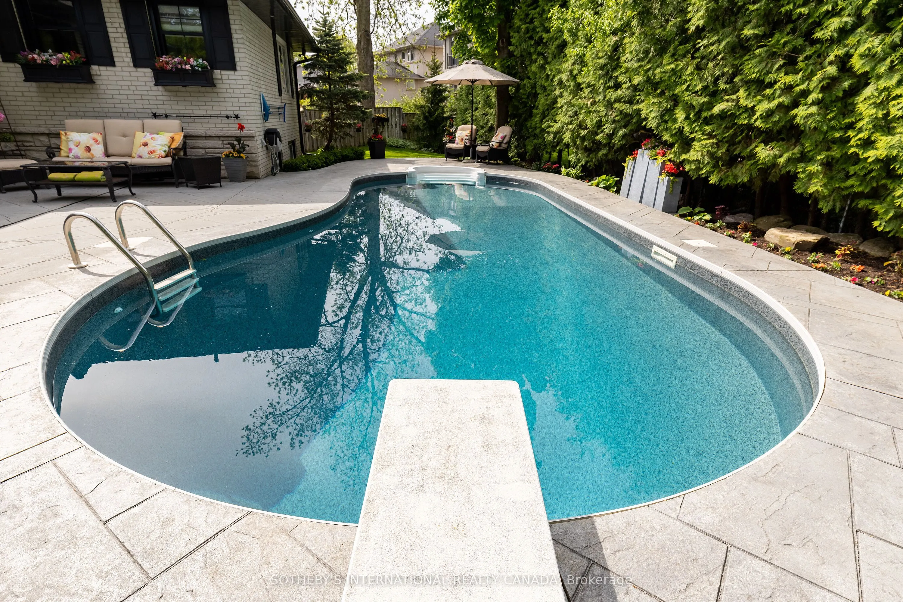 7 Welbrooke Place