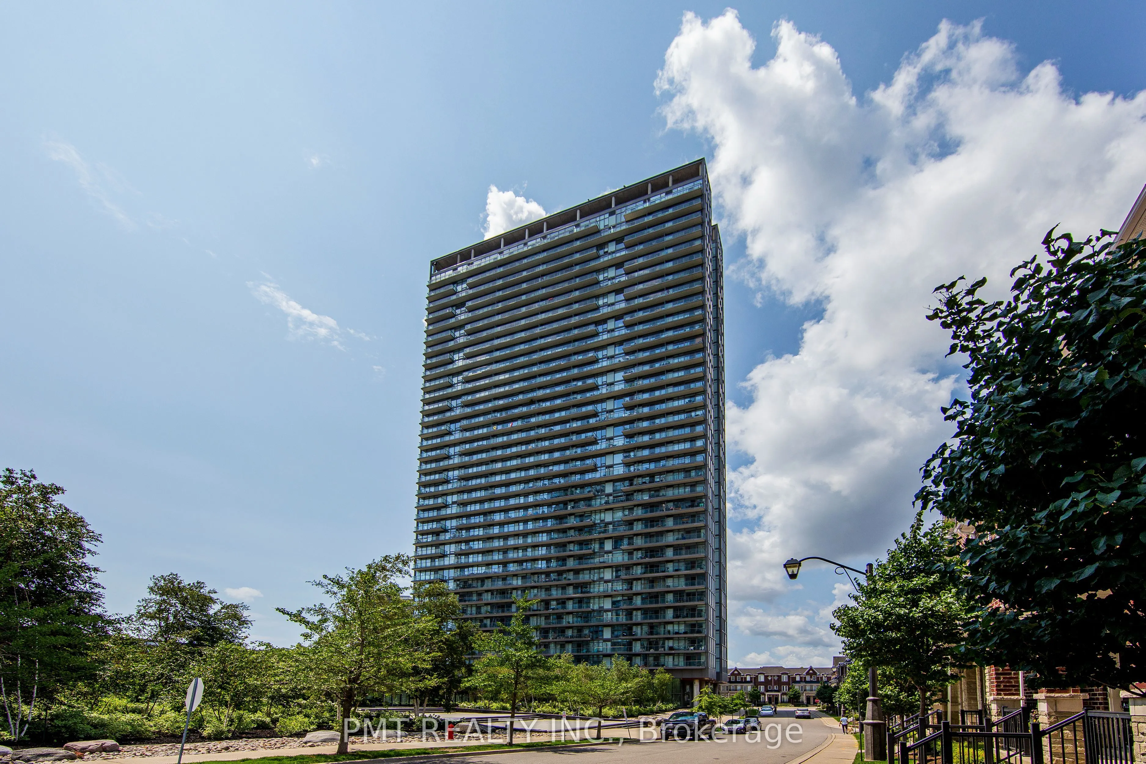 105 The Queensway, #612