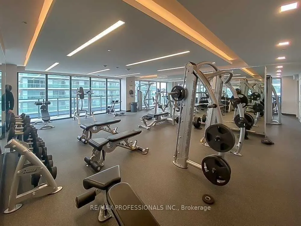 20 Shore Breeze Drive, #1109