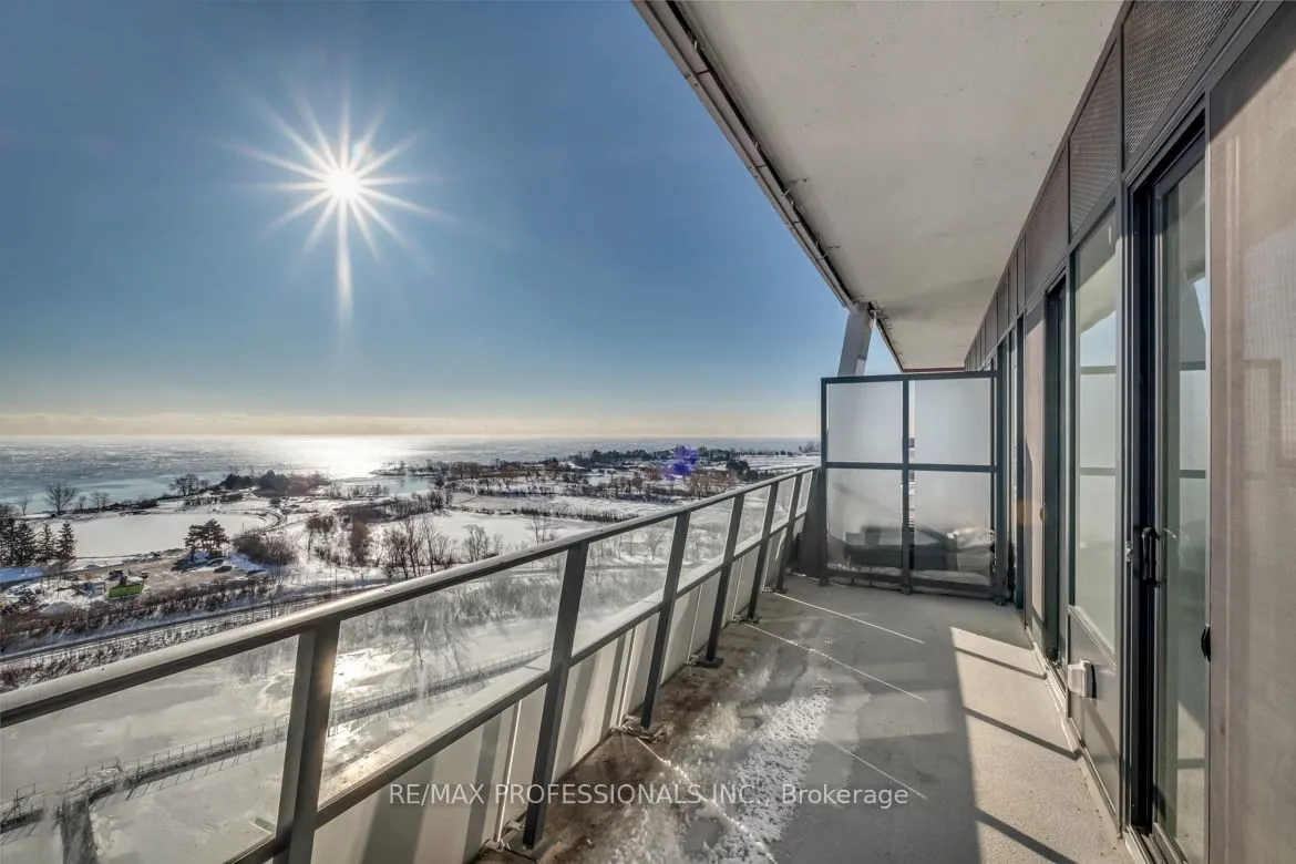 20 Shore Breeze Drive, #1109