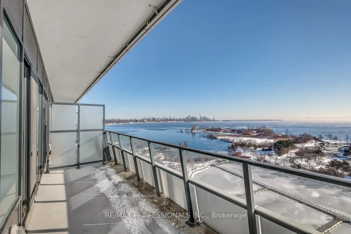 20 Shore Breeze Drive, #1109