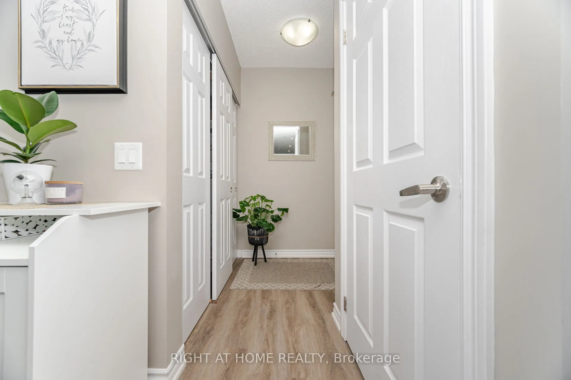 716 Main Street E, #101
