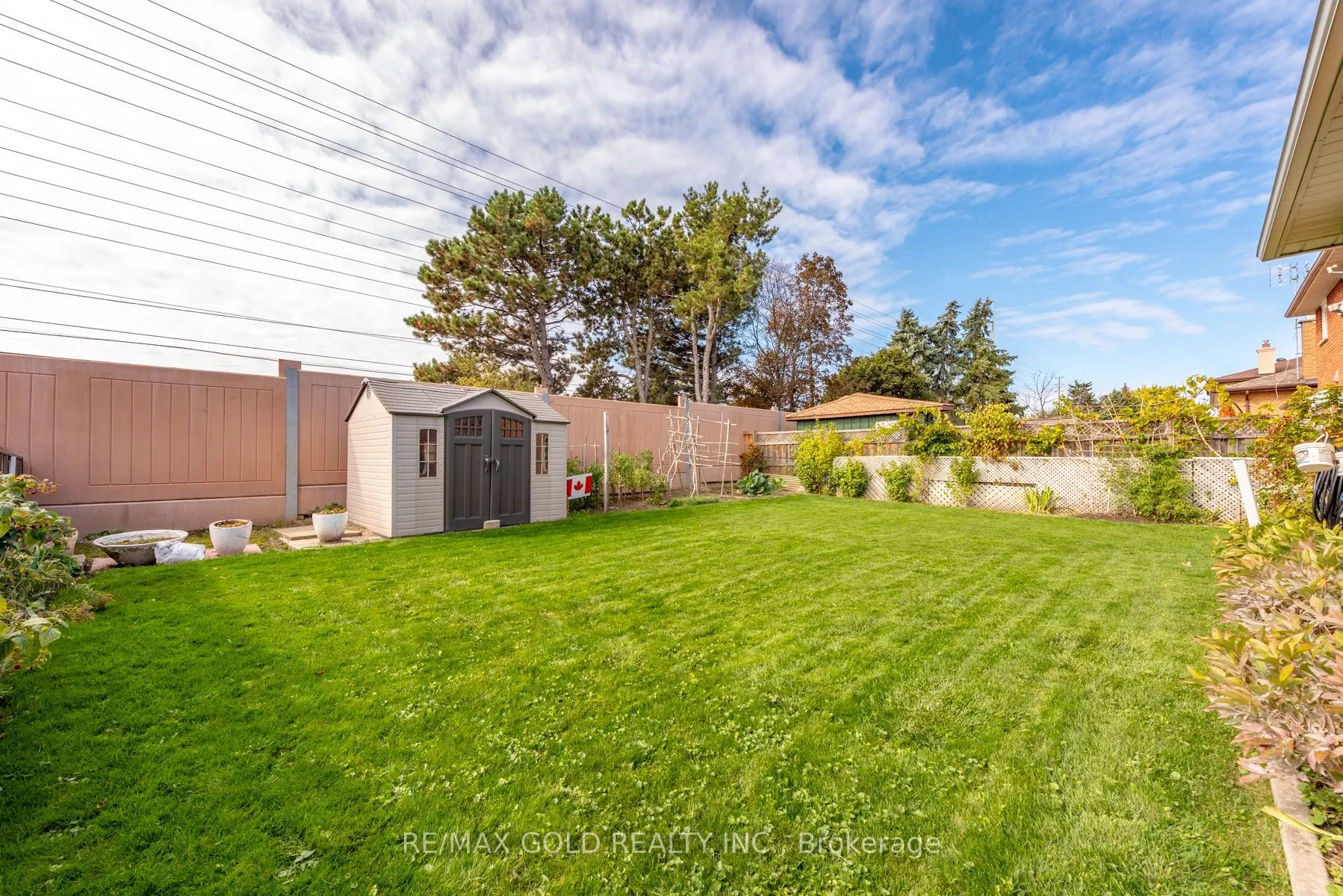 64 Malcolm Crescent