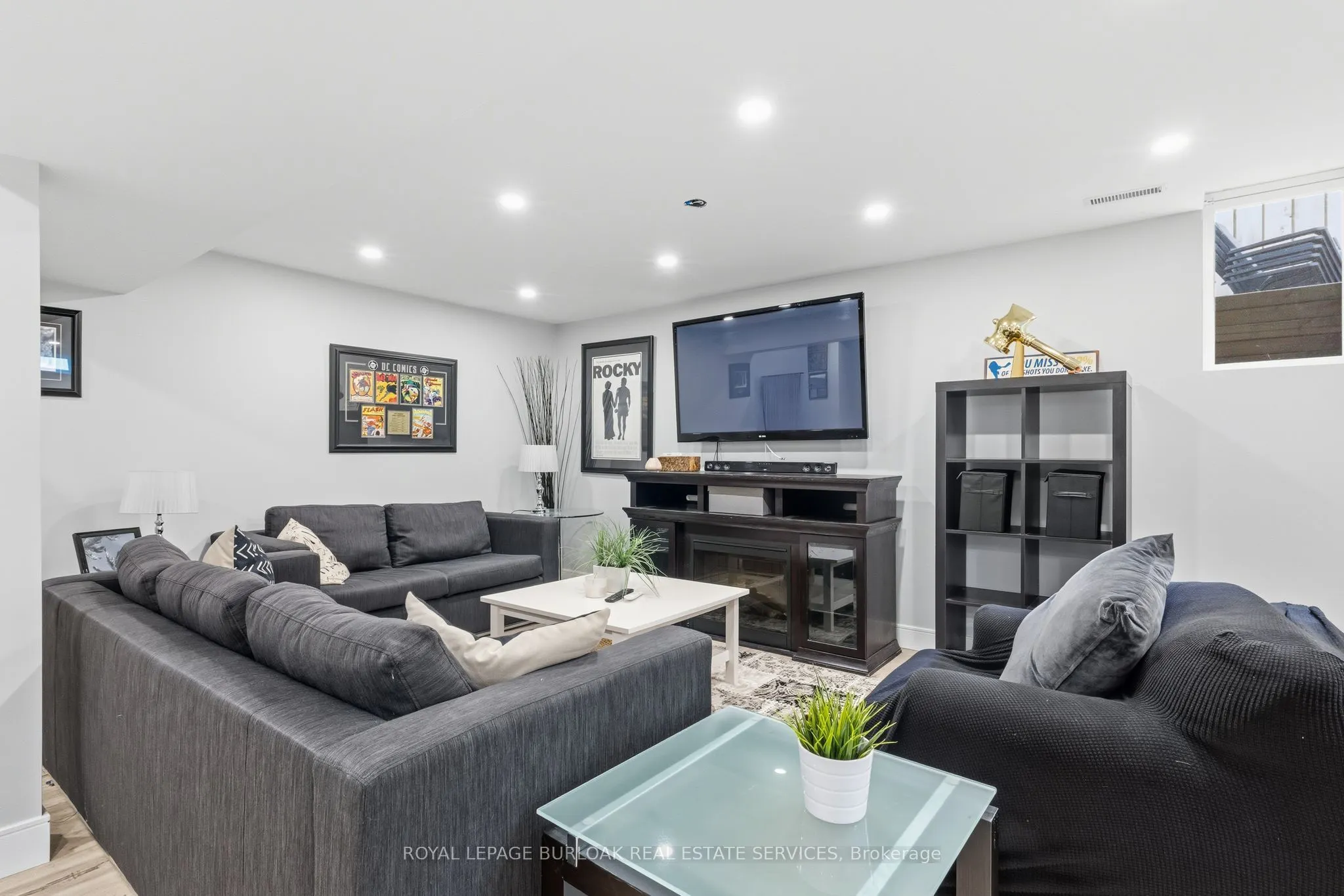 487 White Drive