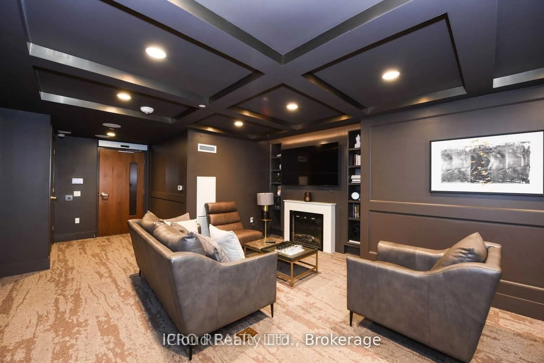 1050 Main Street E, #910