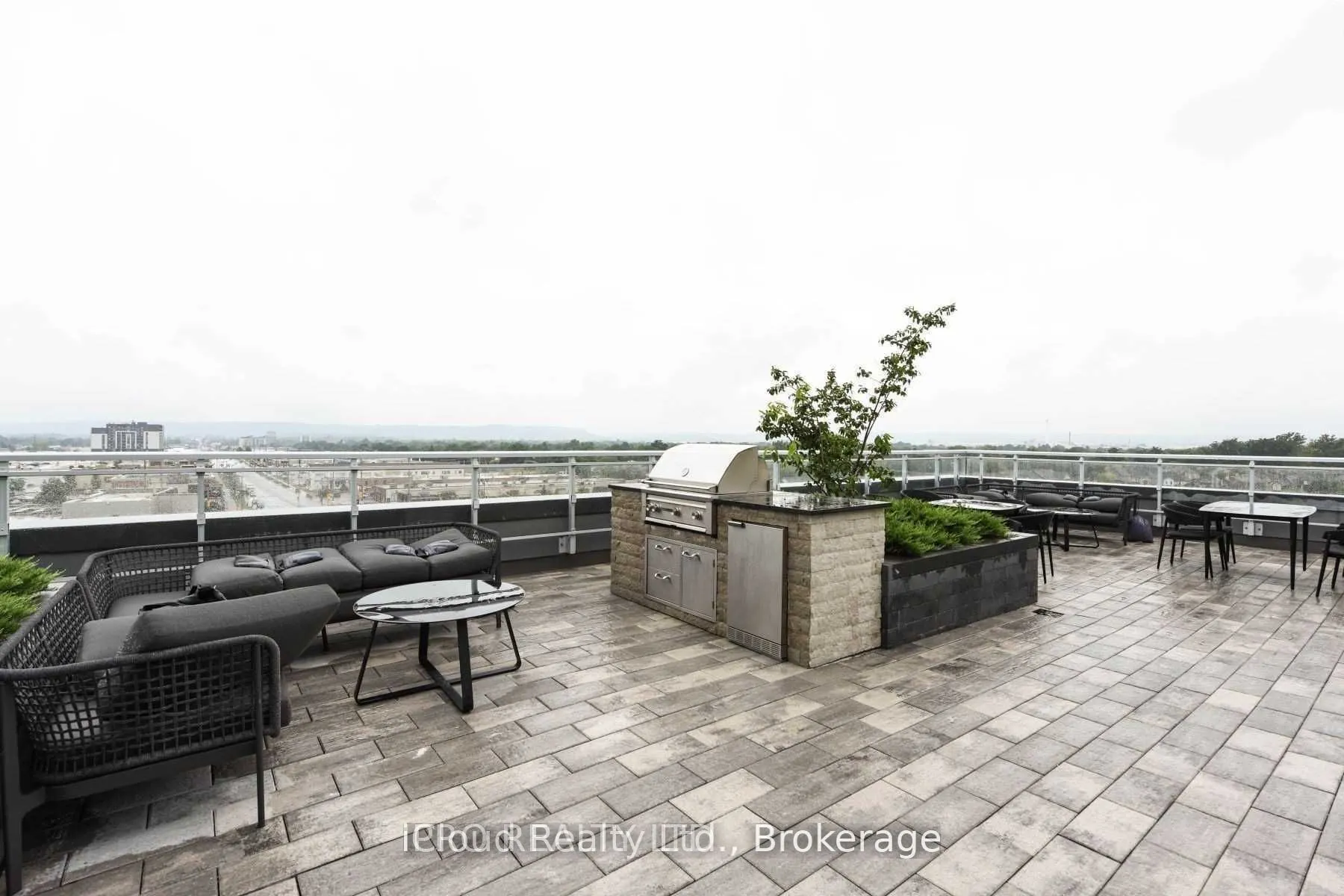 1050 Main Street E, #910