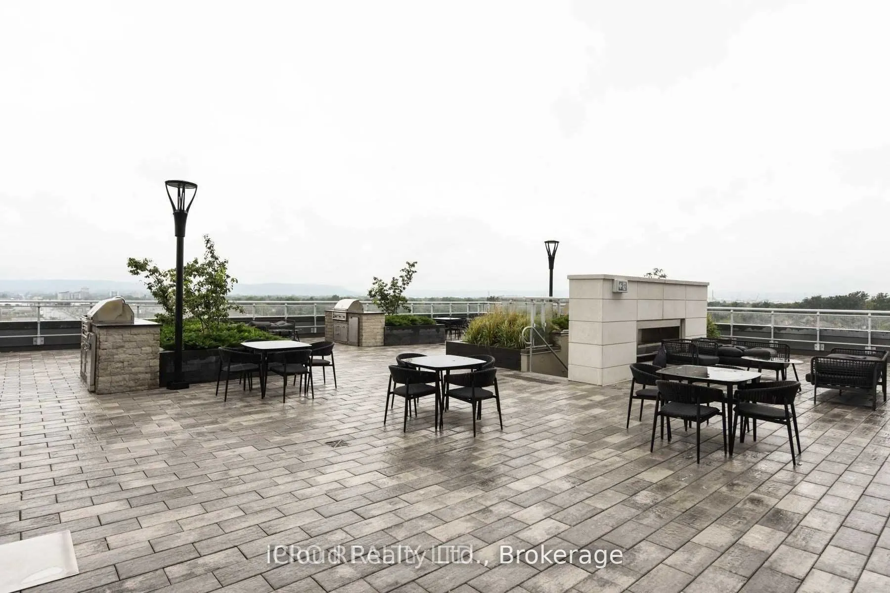 1050 Main Street E, #910
