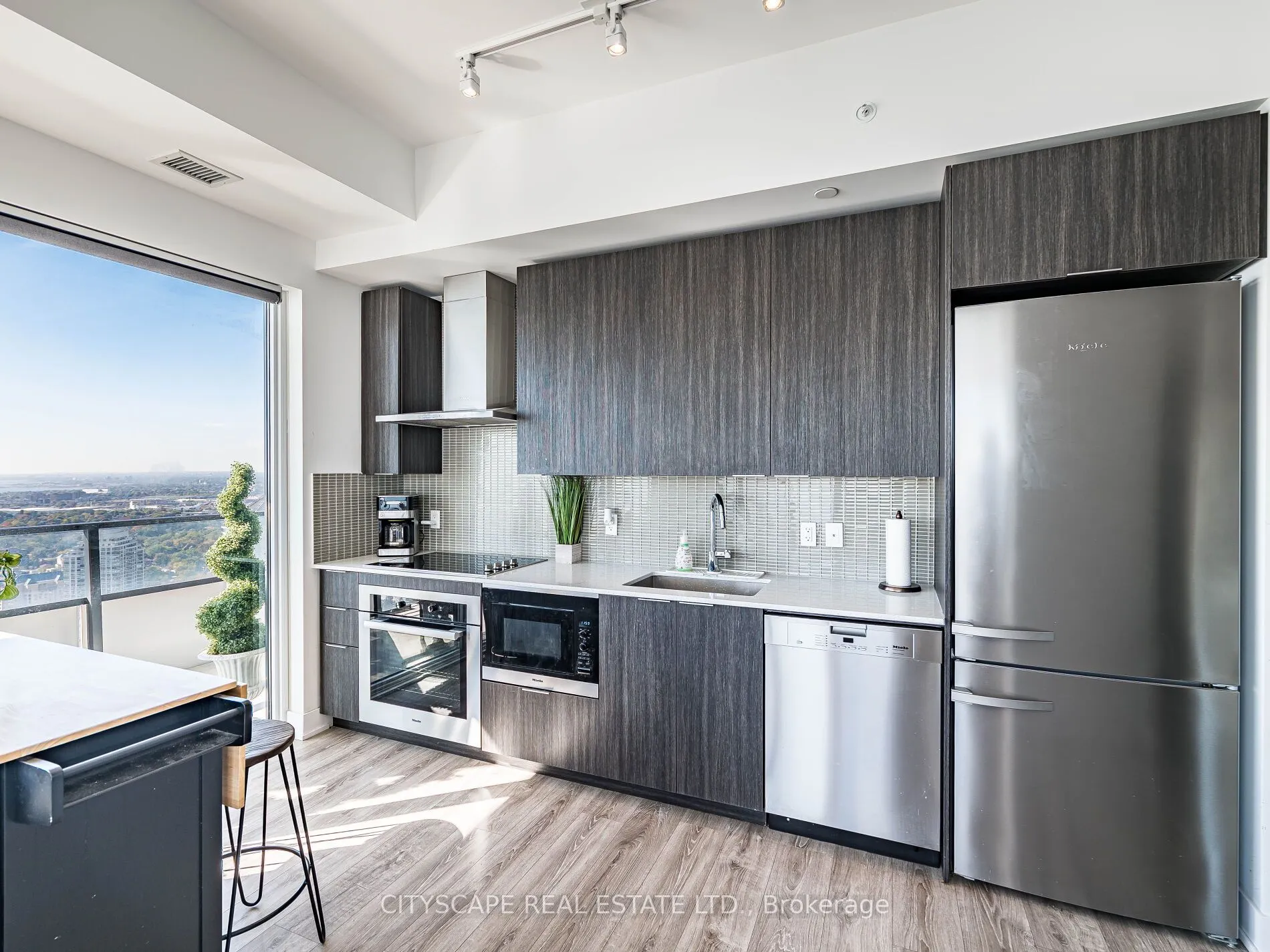 20 Shore Breeze Drive, #4410