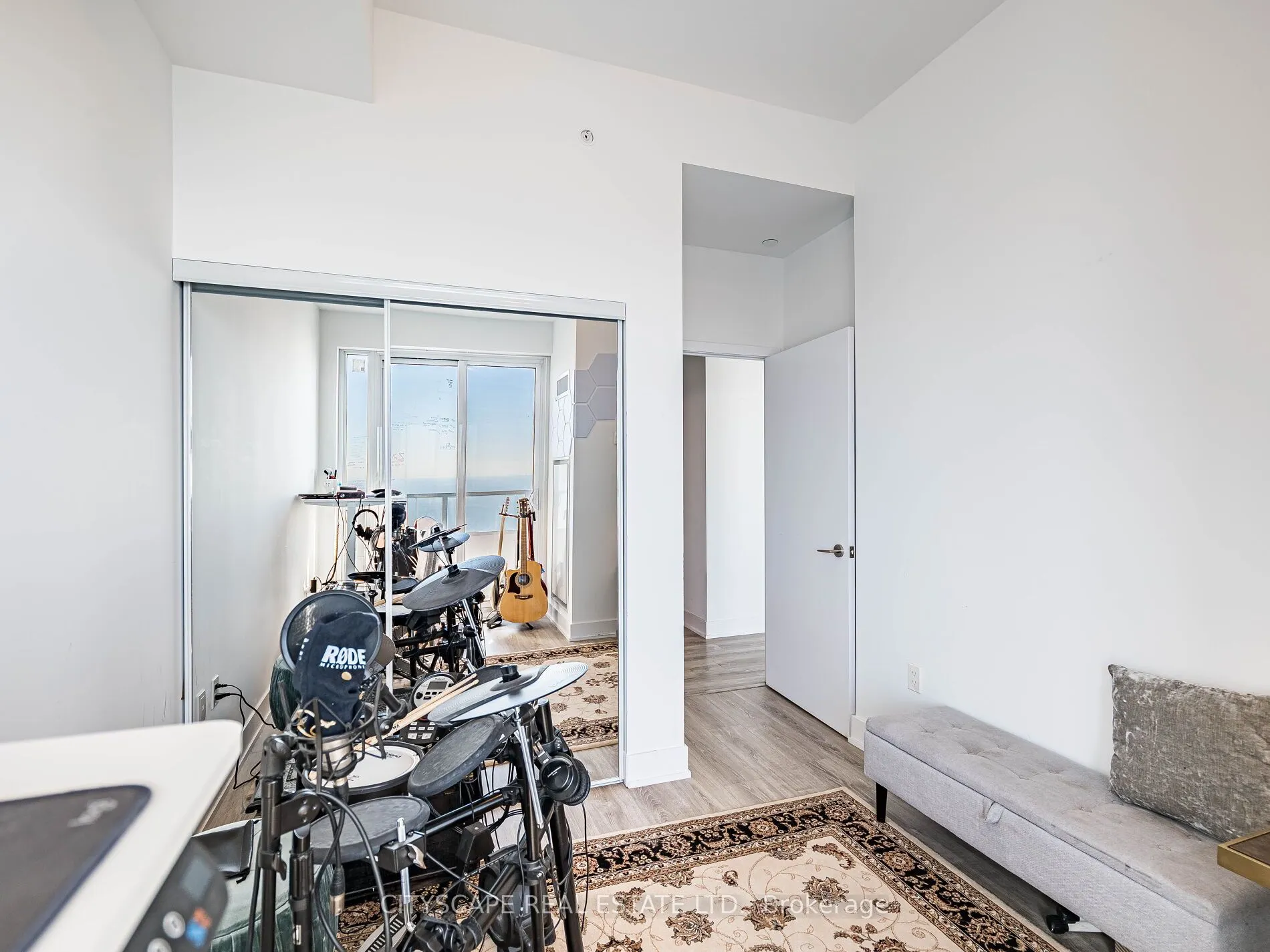20 Shore Breeze Drive, #4410