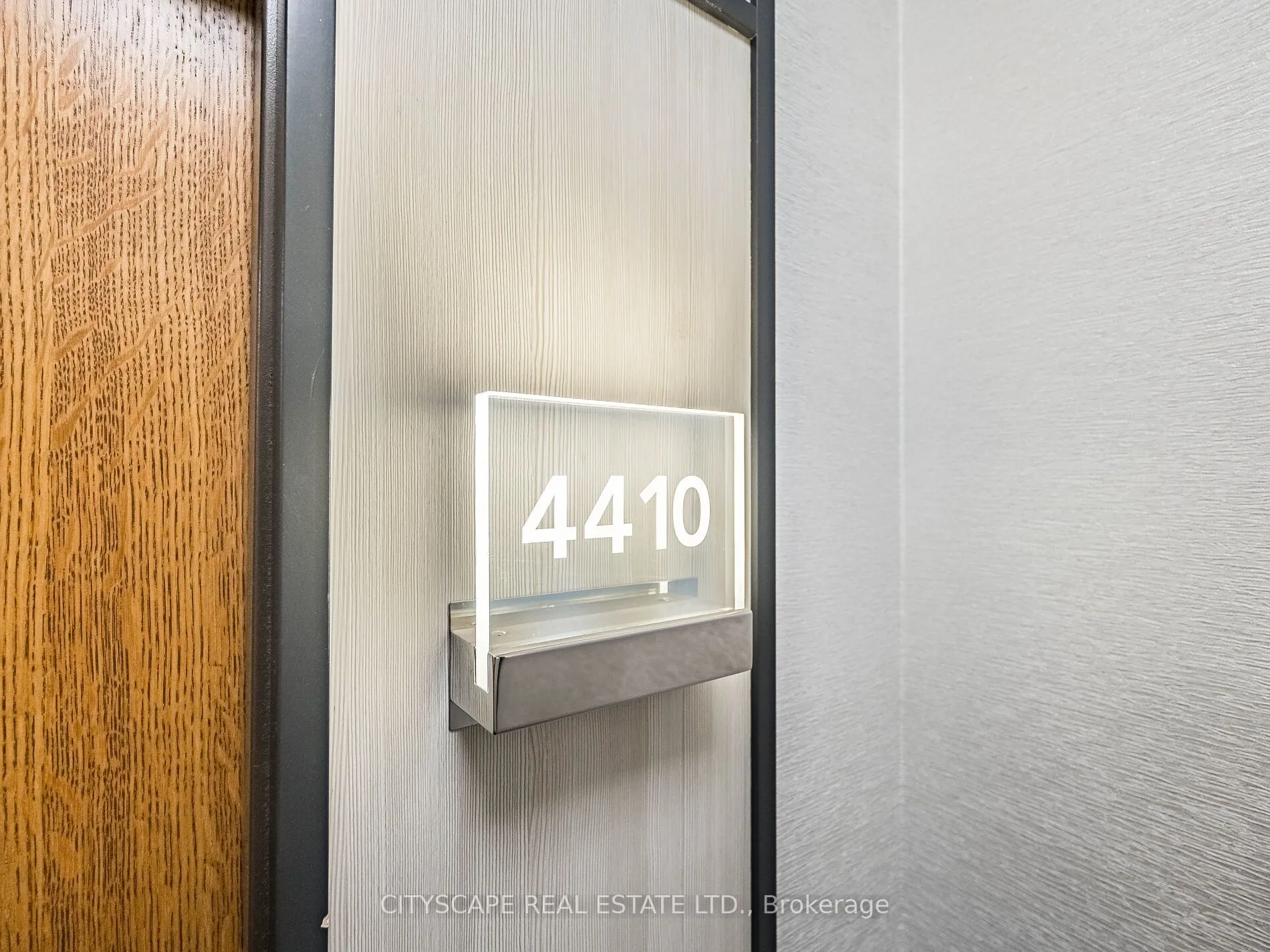 20 Shore Breeze Drive, #4410