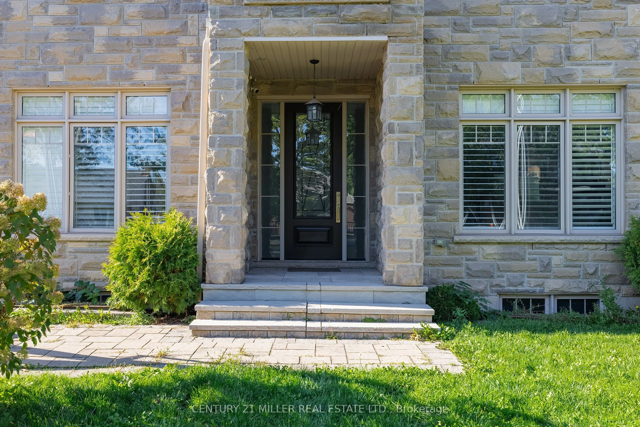 123 Mayfield Drive