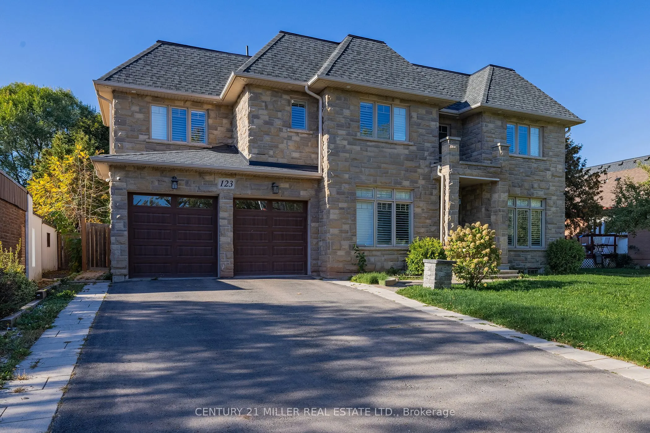 123 Mayfield Drive