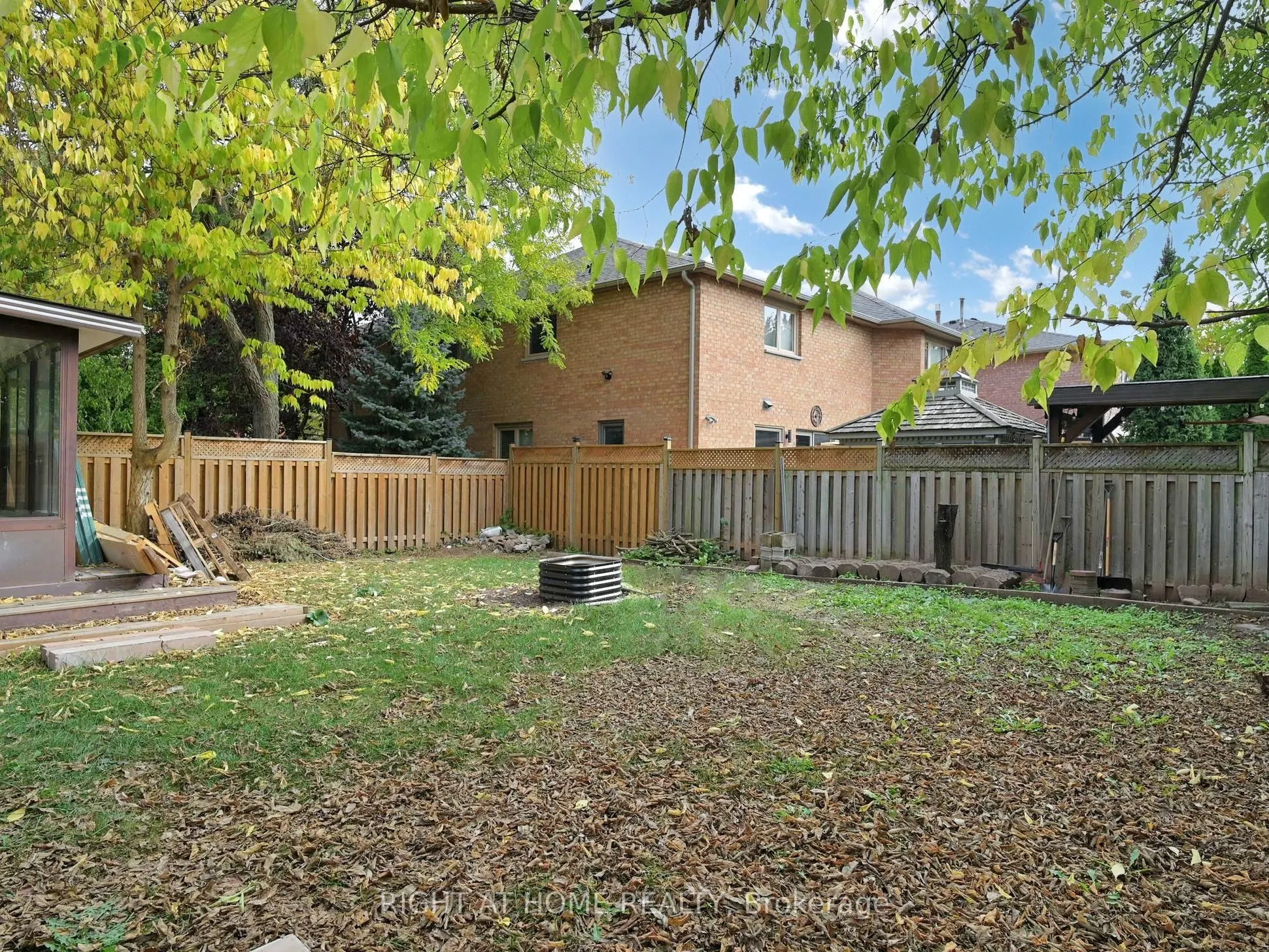 2180 Lumberman Lane