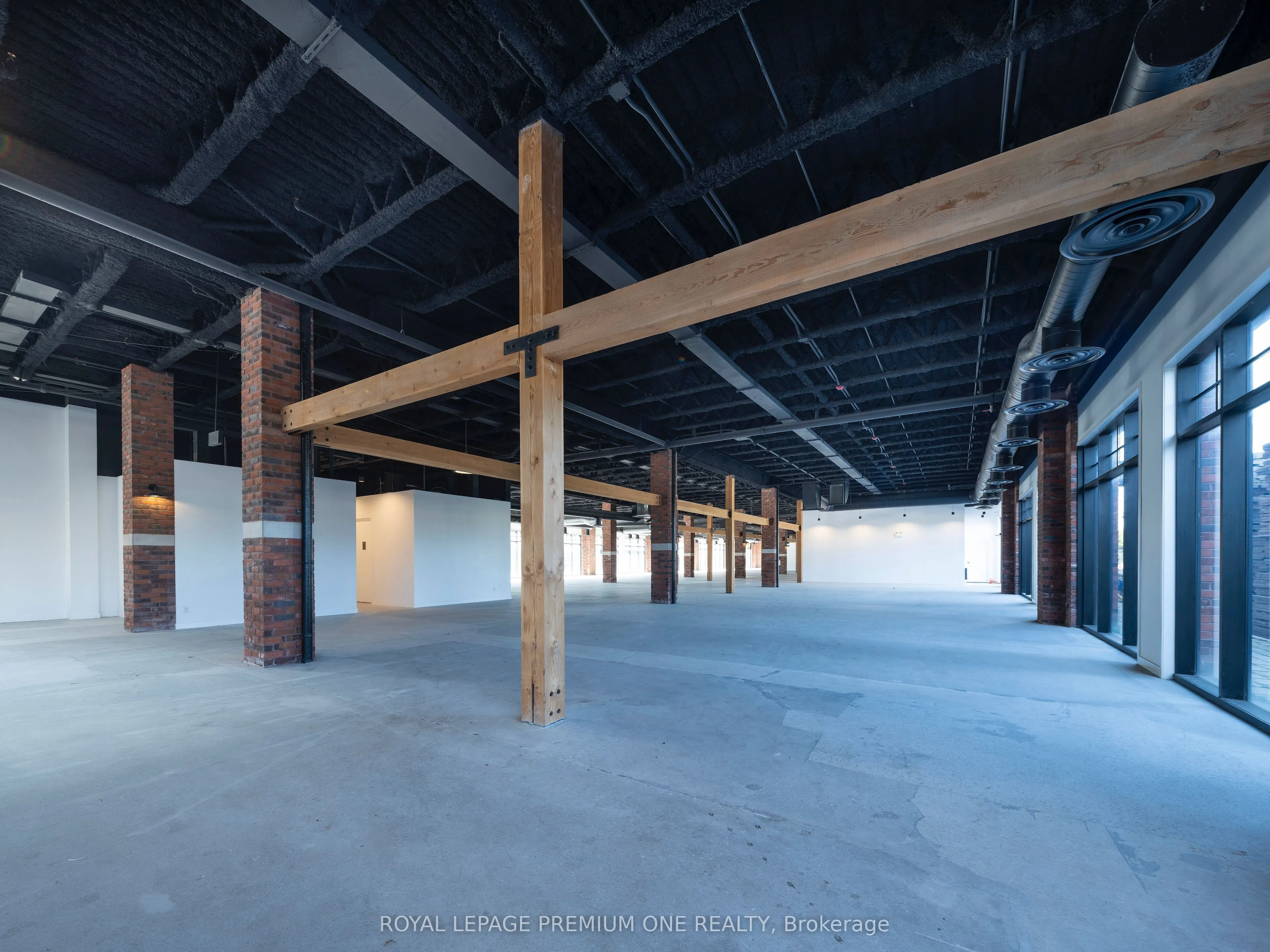 2650 St Clair Avenue W