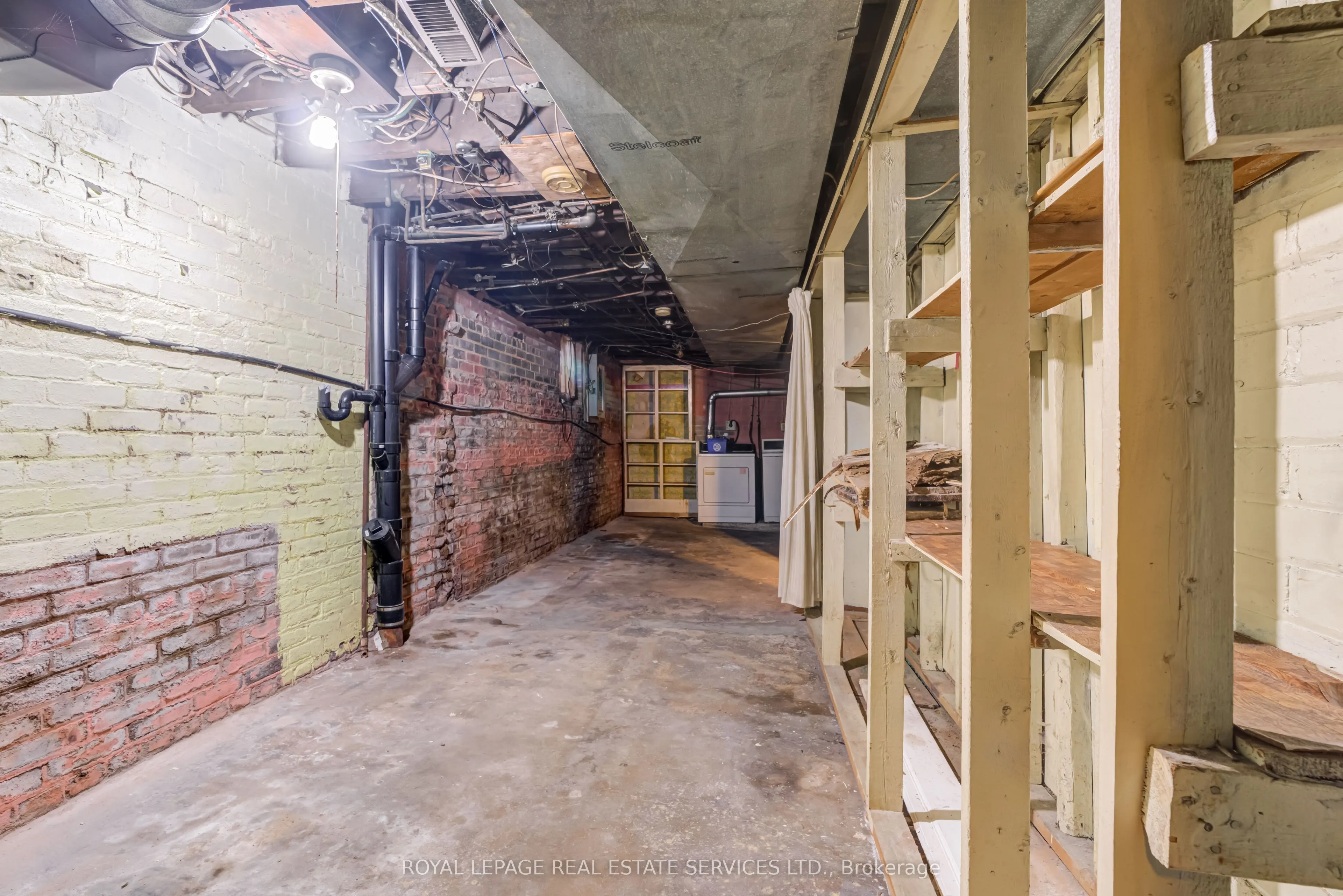 492 Jane Street
