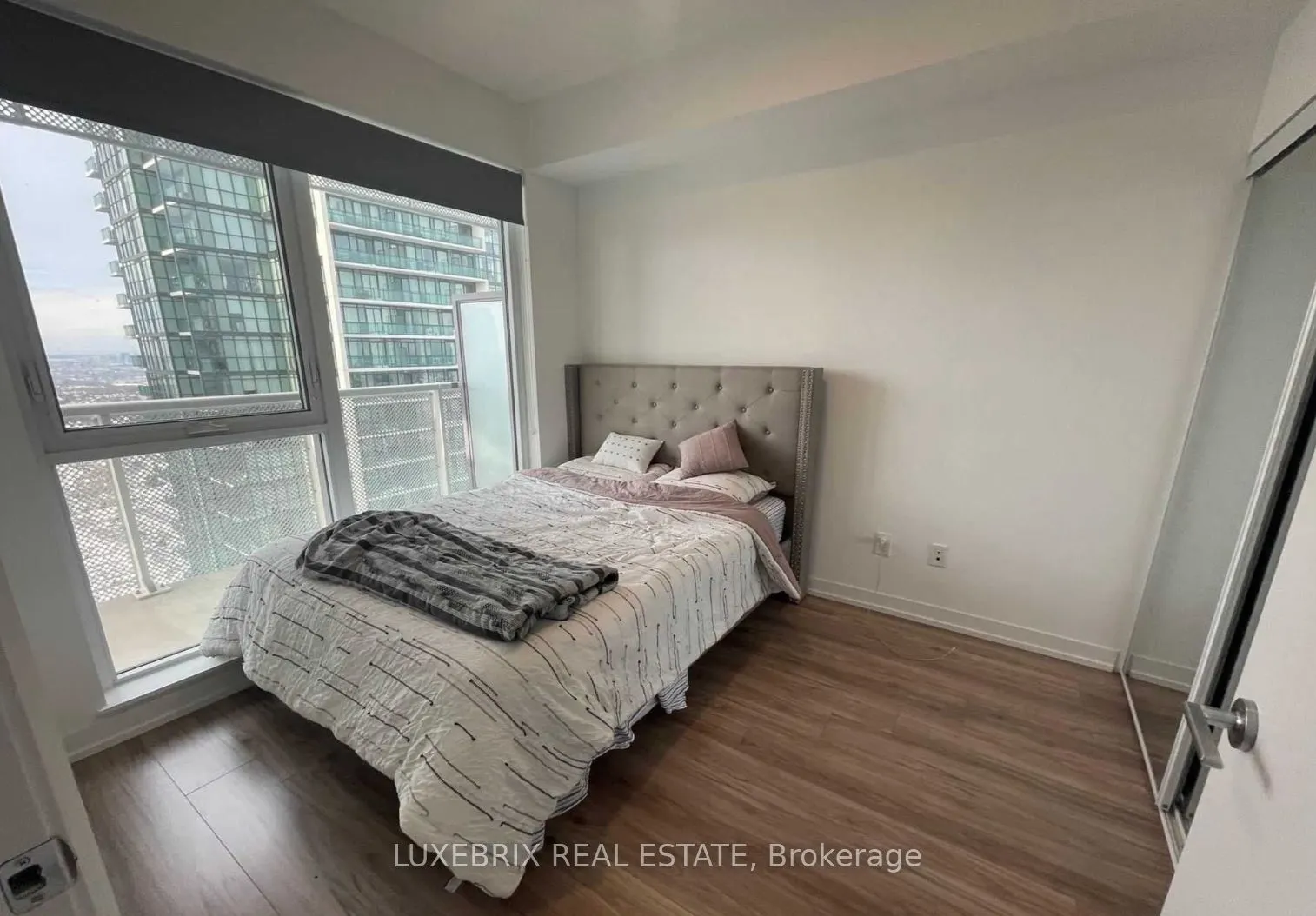 4065 Confederation Parkway, #3911
