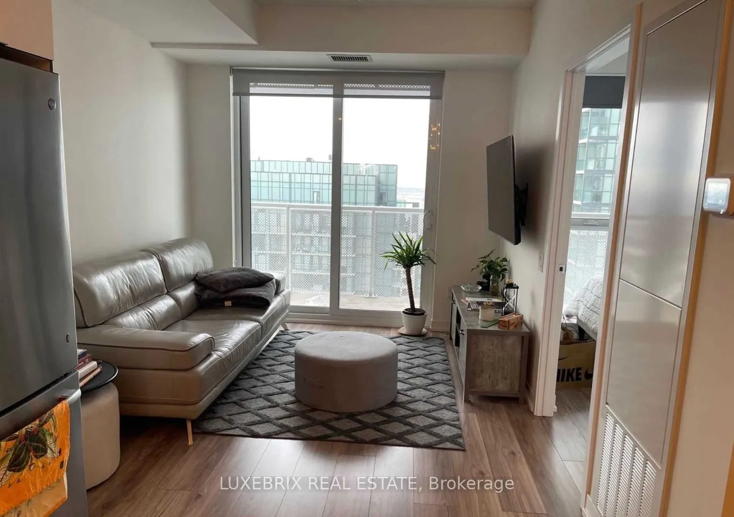 4065 Confederation Parkway, #3911