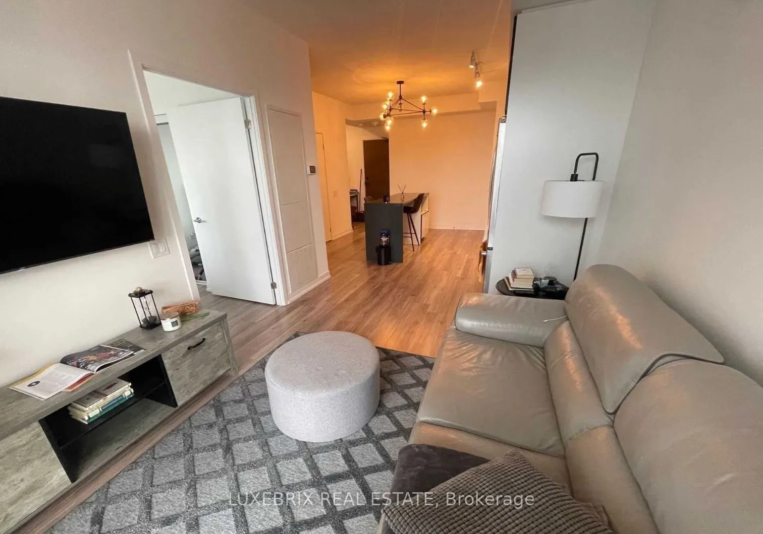 4065 Confederation Parkway, #3911