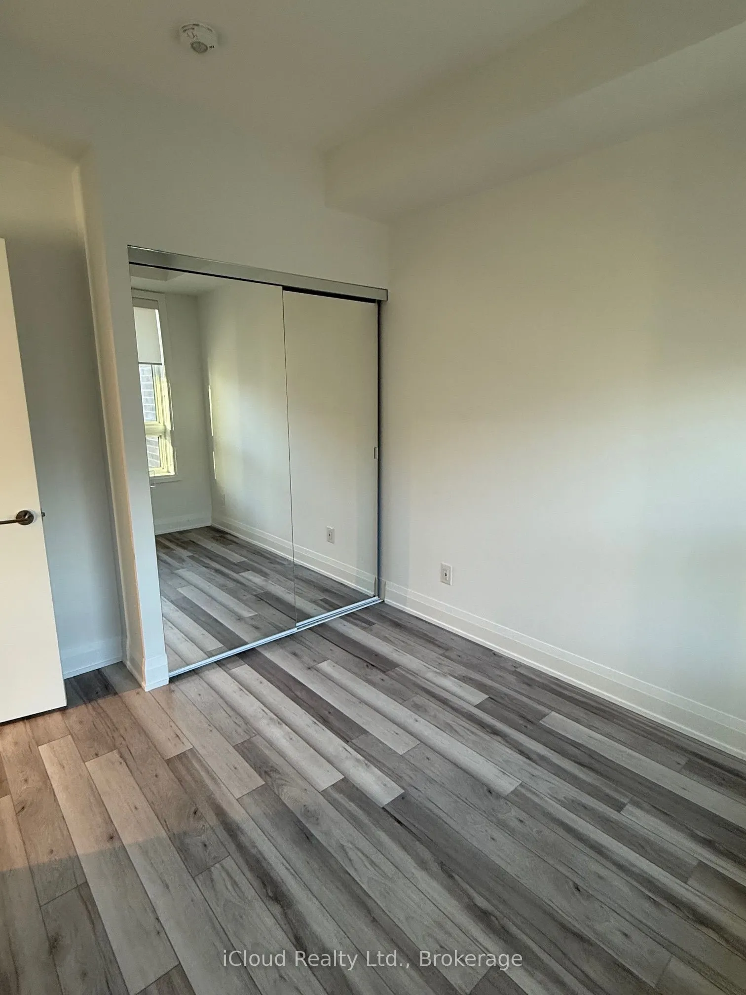 3250 Carding Mill Trail W, #213