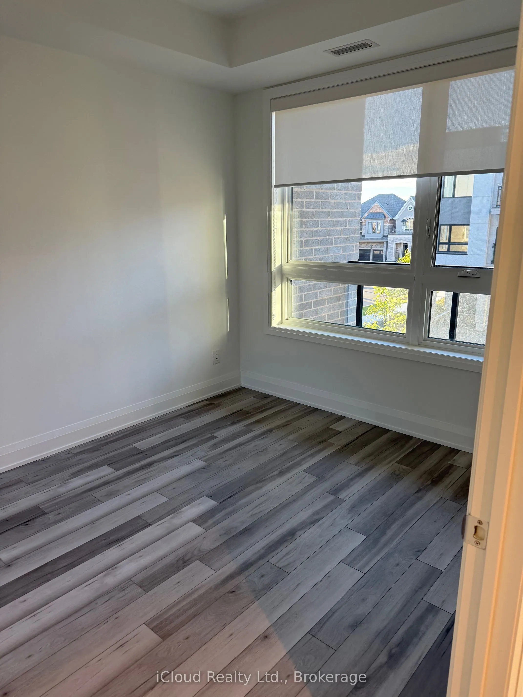 3250 Carding Mill Trail W, #213