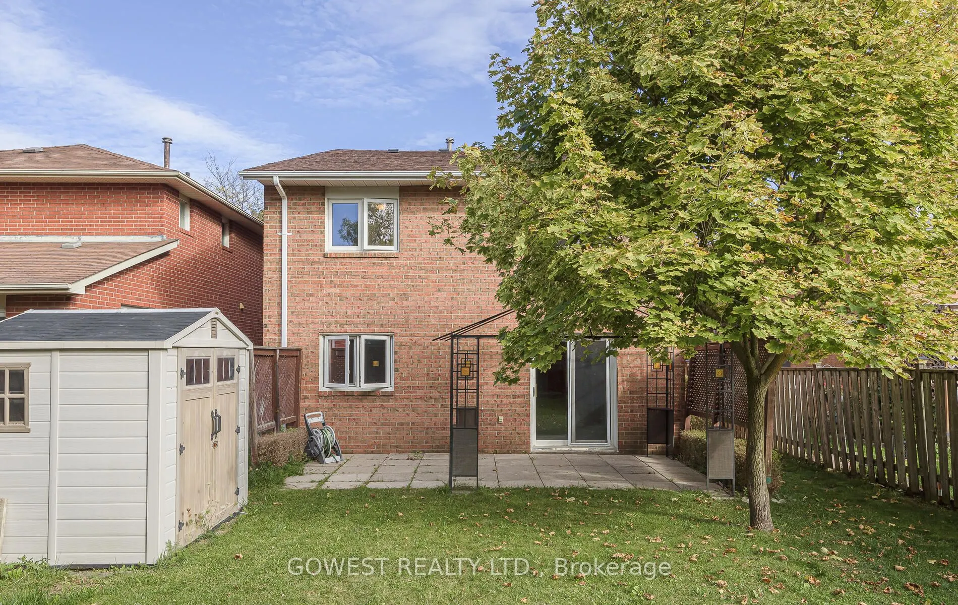 6 Elderbank Court