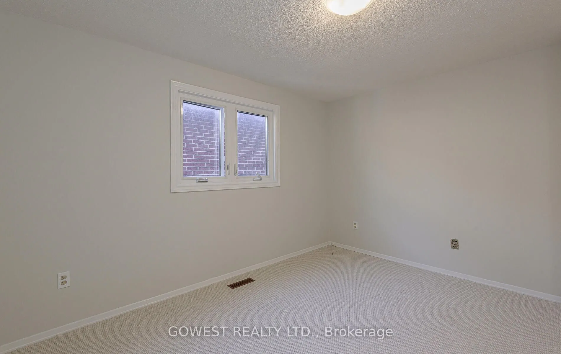 6 Elderbank Court