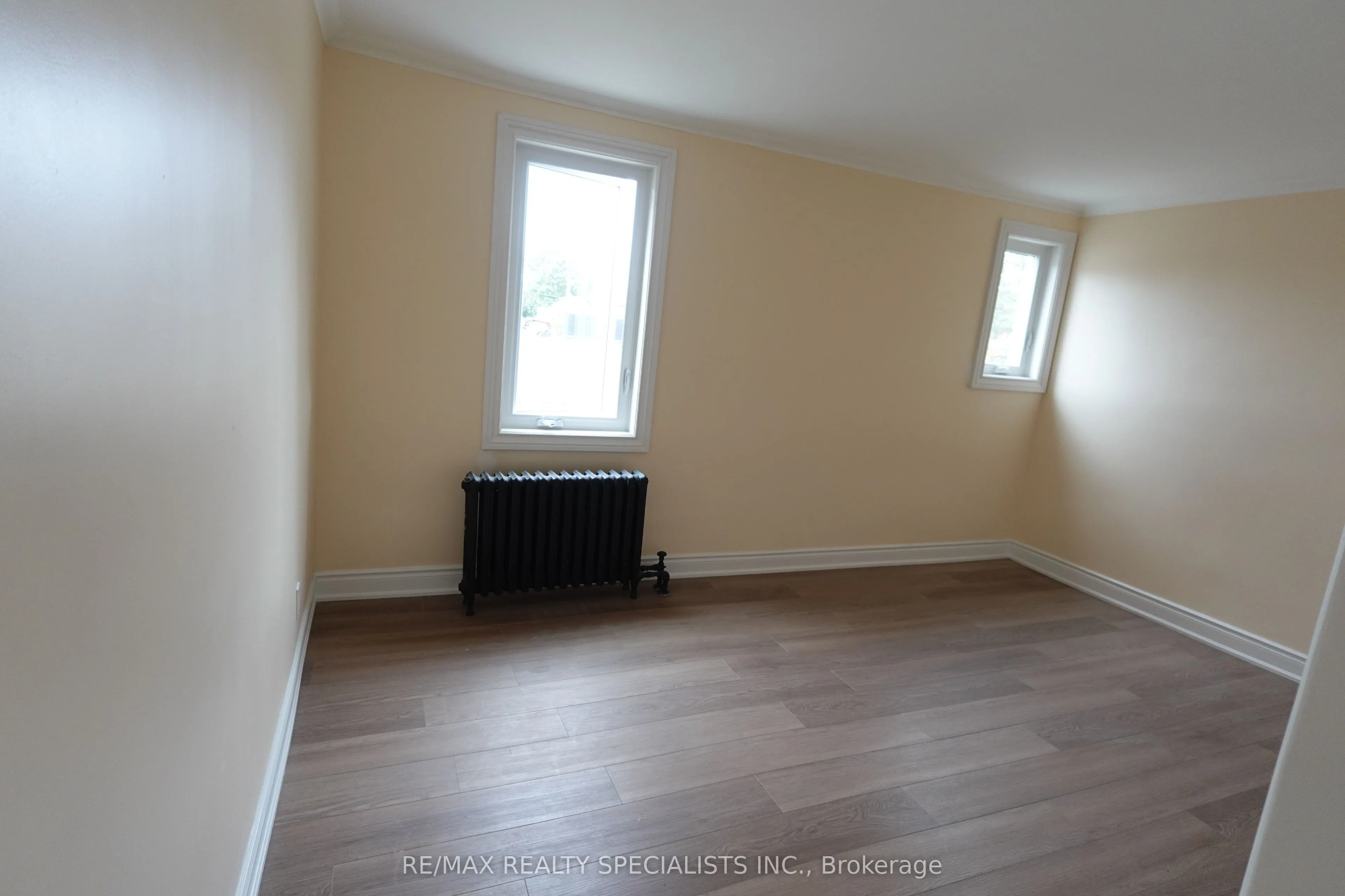 3136 Lake Shore Boulevard W, #2