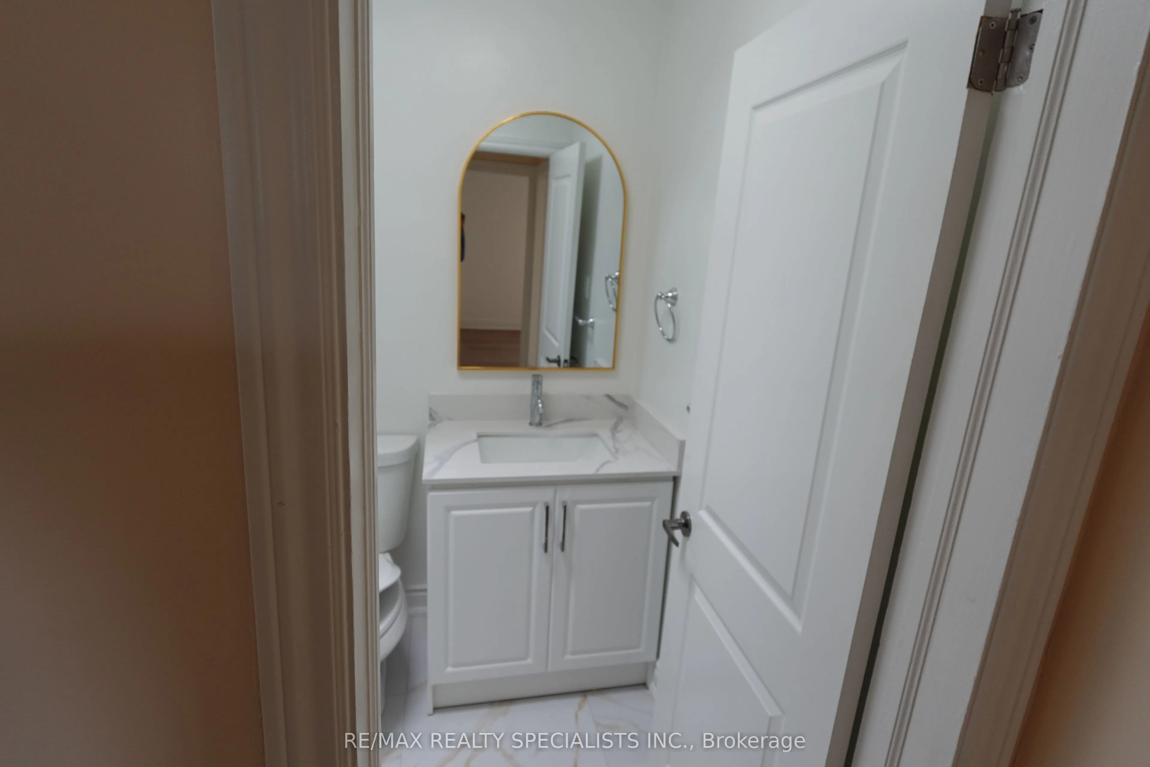3136 Lake Shore Boulevard W, #2