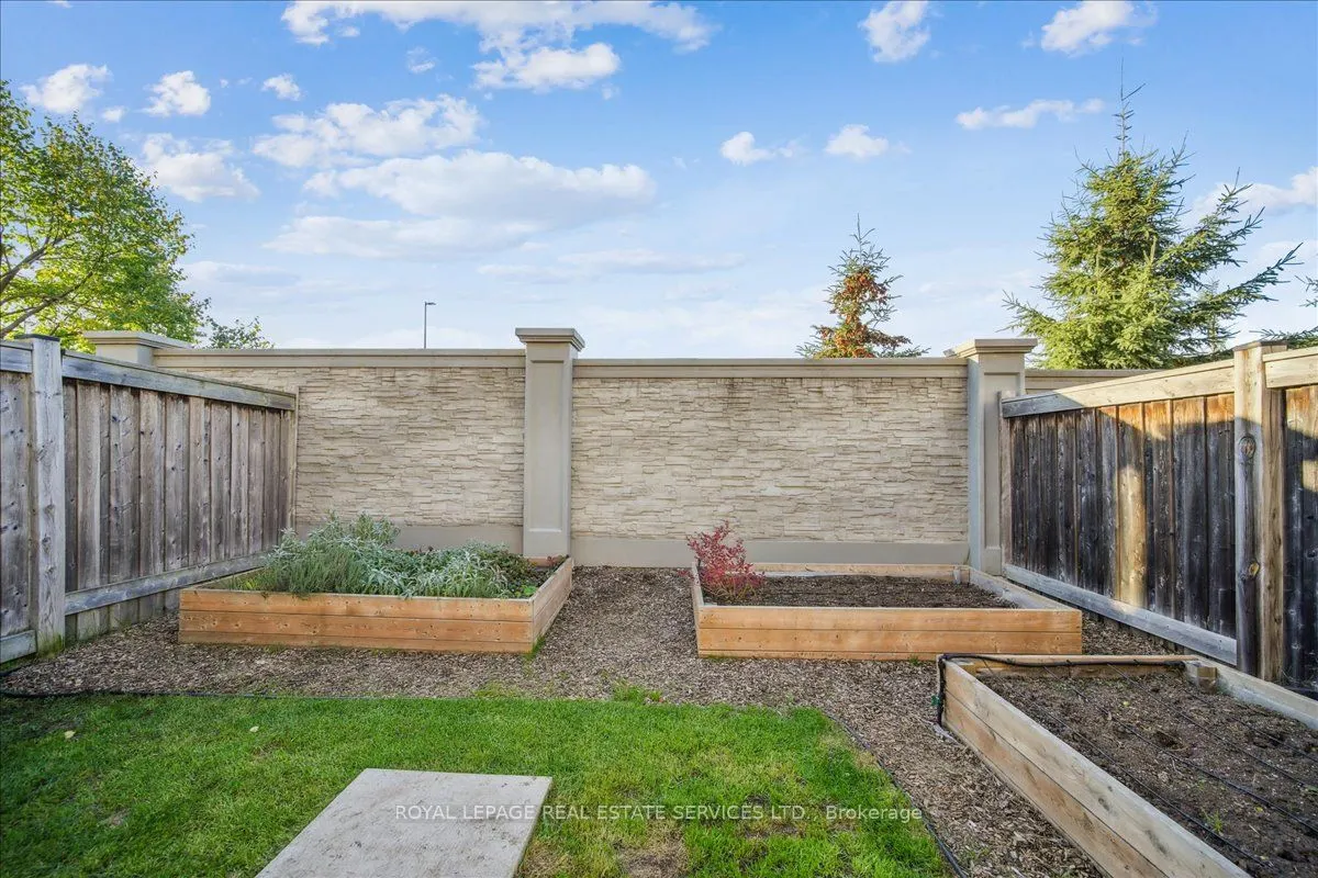 16 Beachville Circle