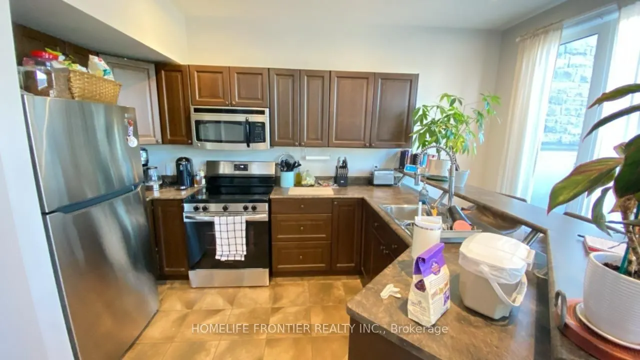 3545 Lake Shore Boulevard W, #103
