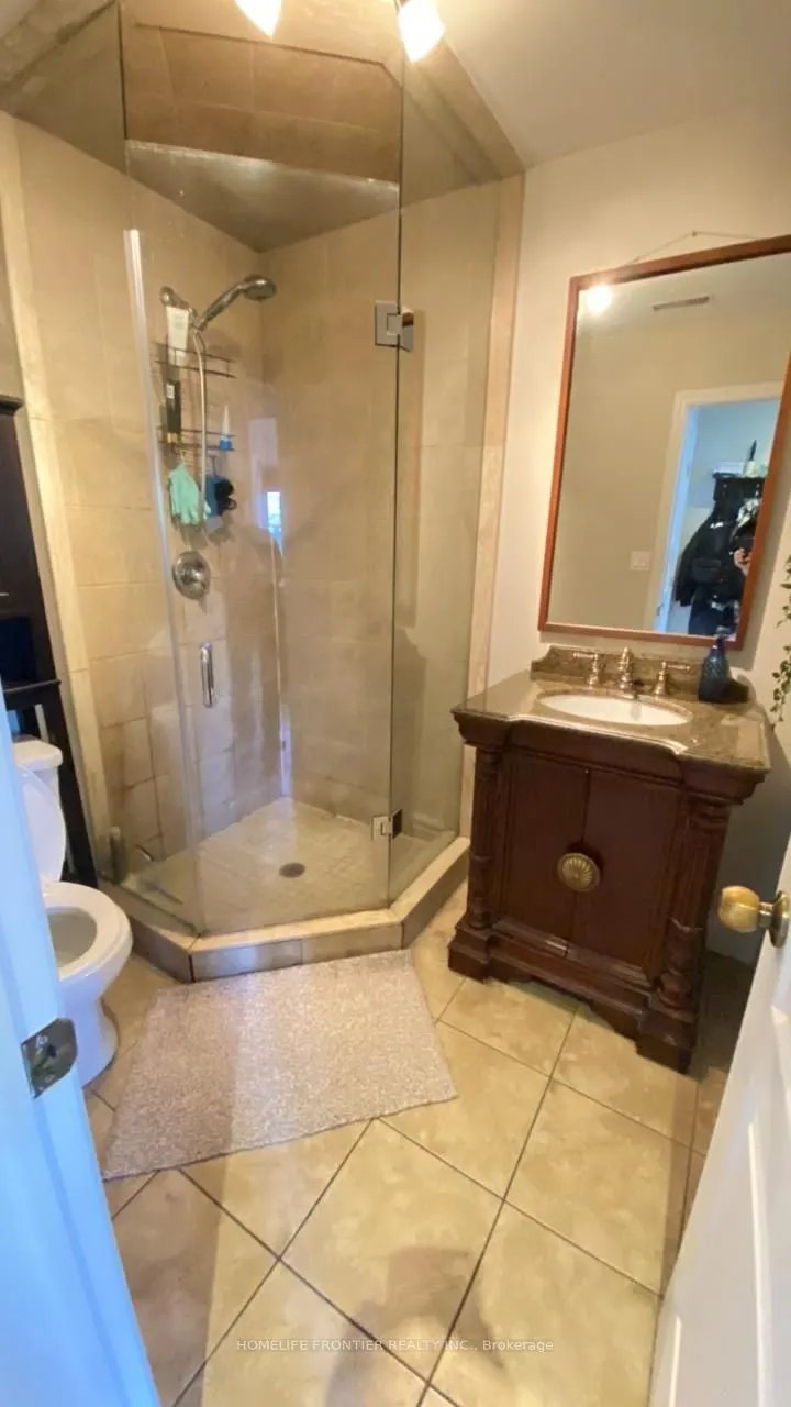 3545 Lake Shore Boulevard W, #103