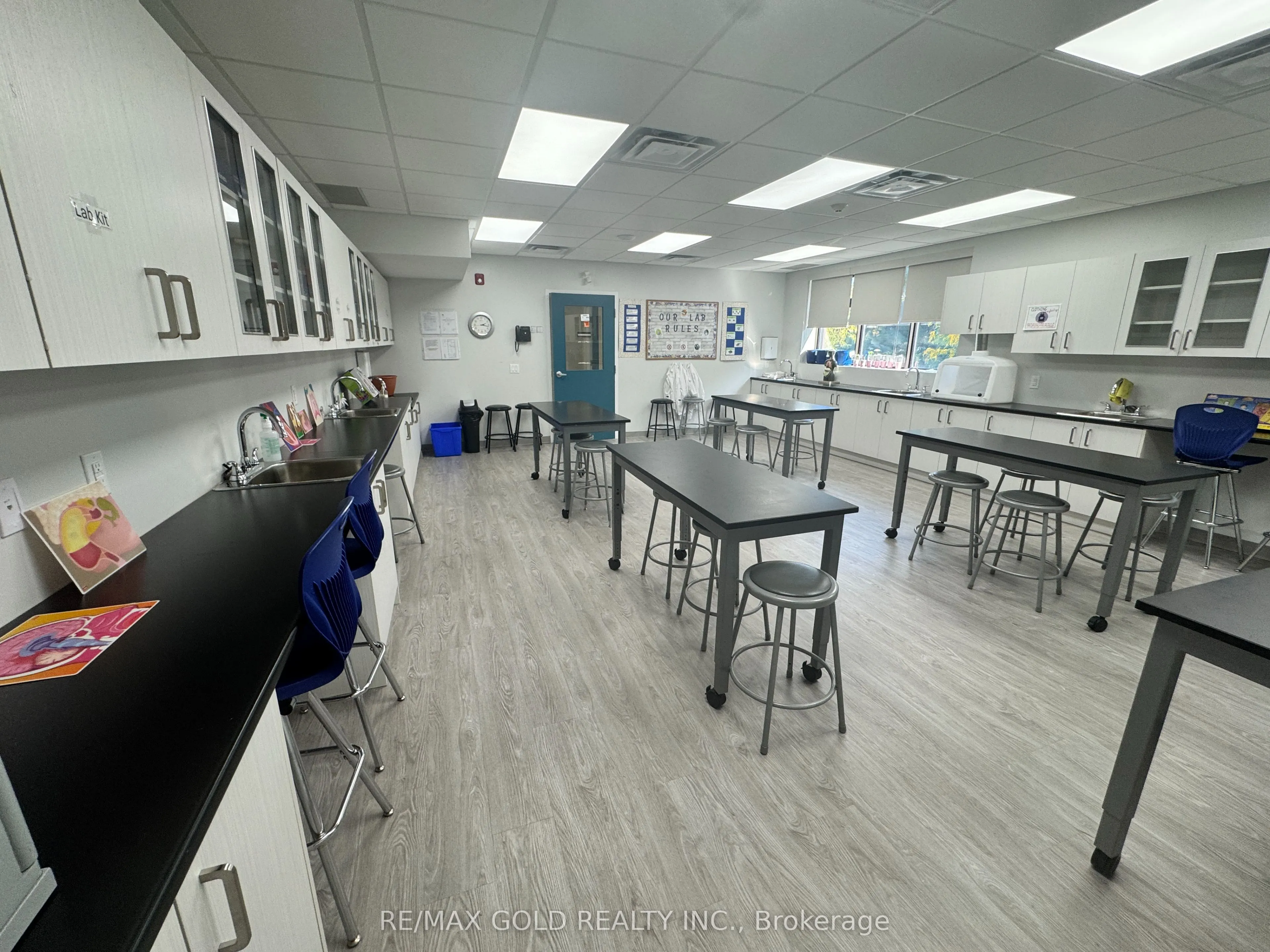 3430 Fairview Street, #201