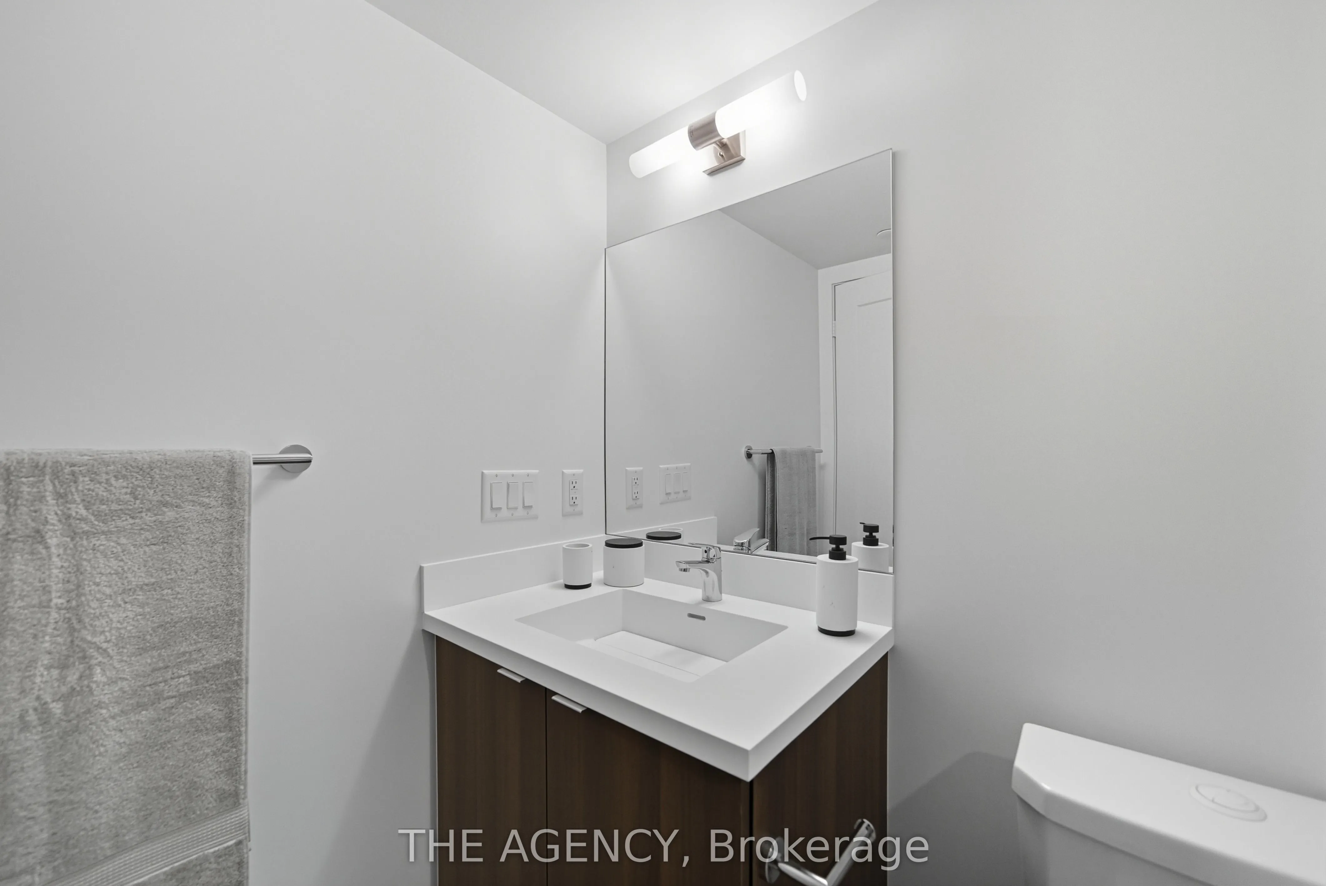 10 Eva Road, #508