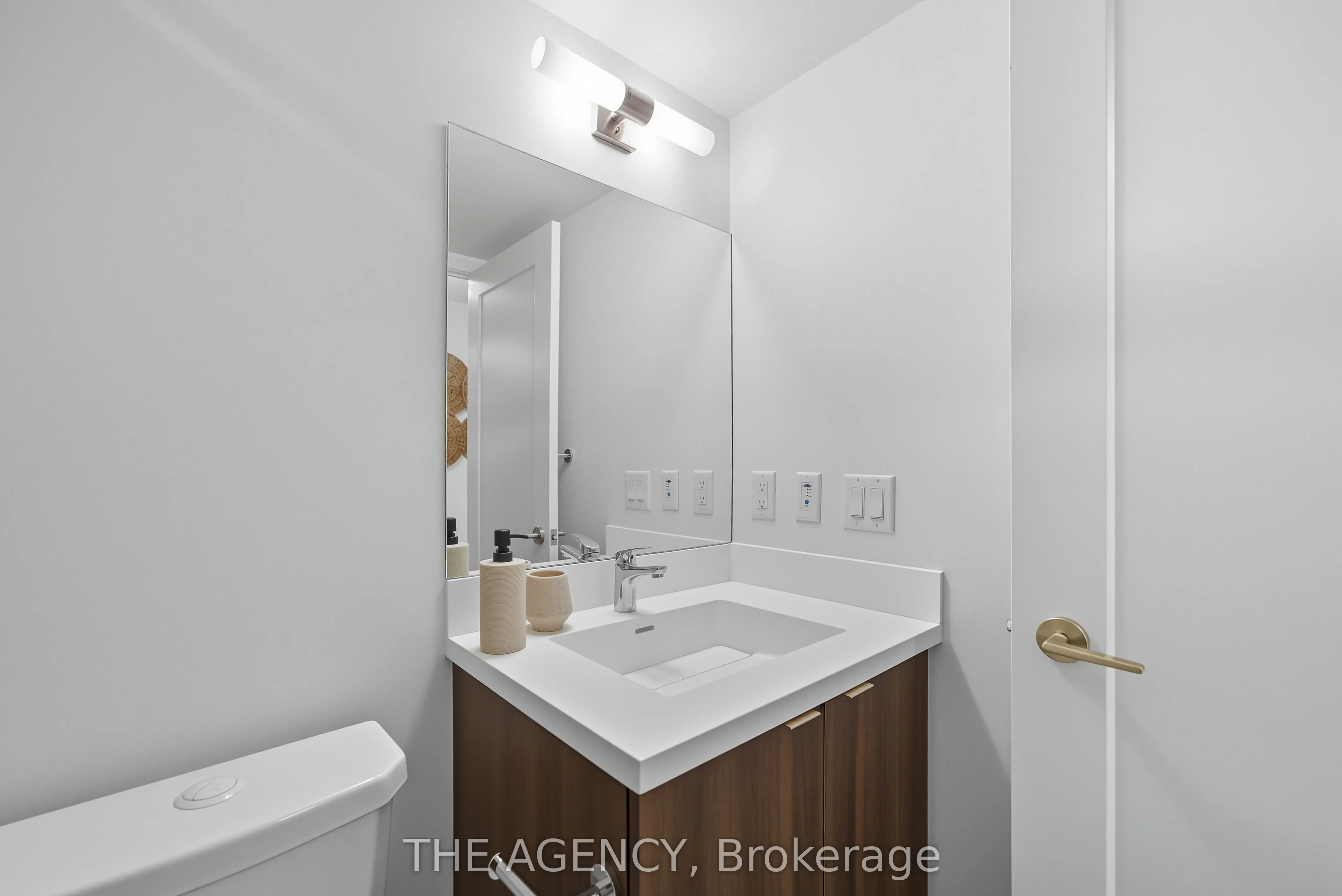 10 Eva Road, #508