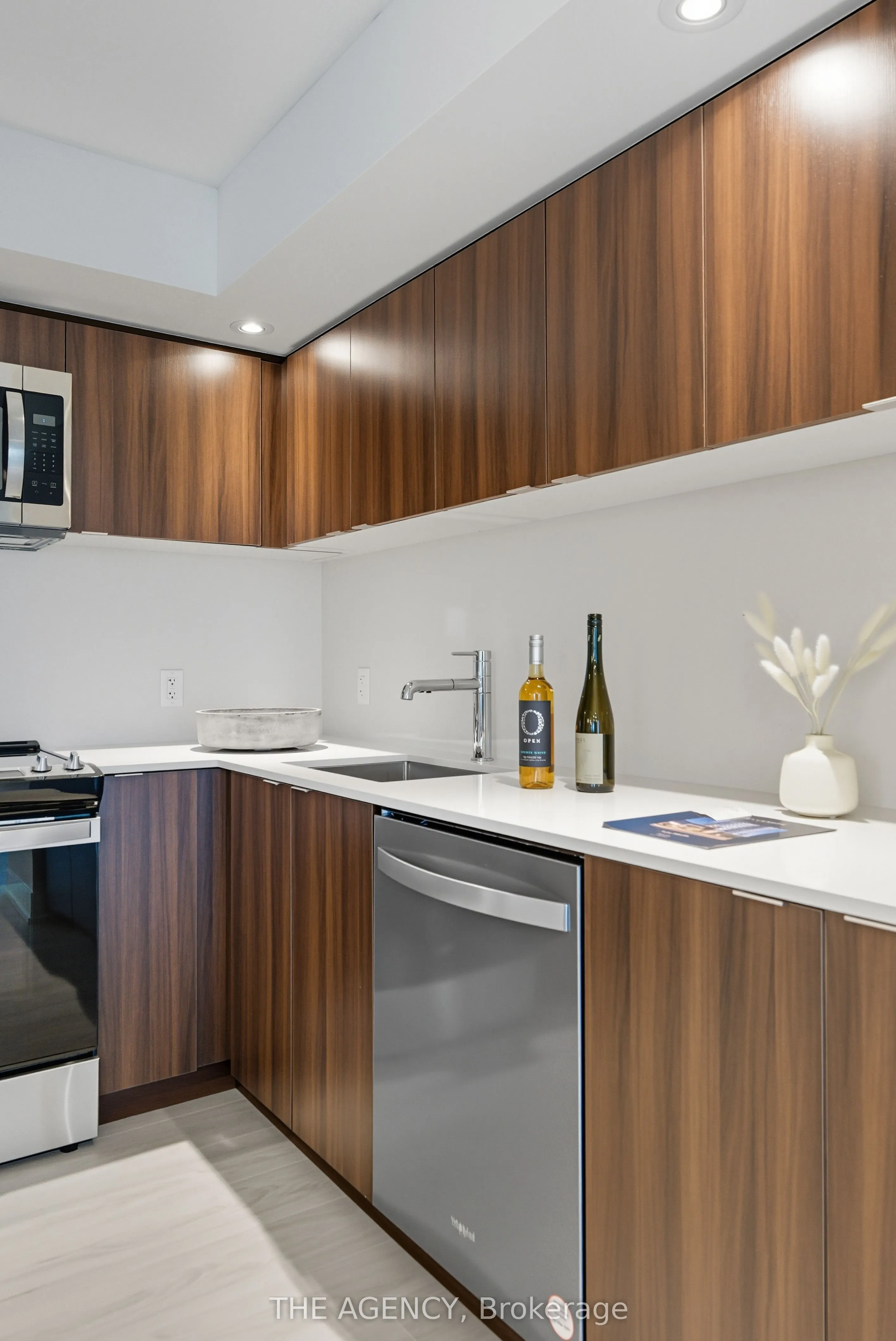 10 Eva Road, #508