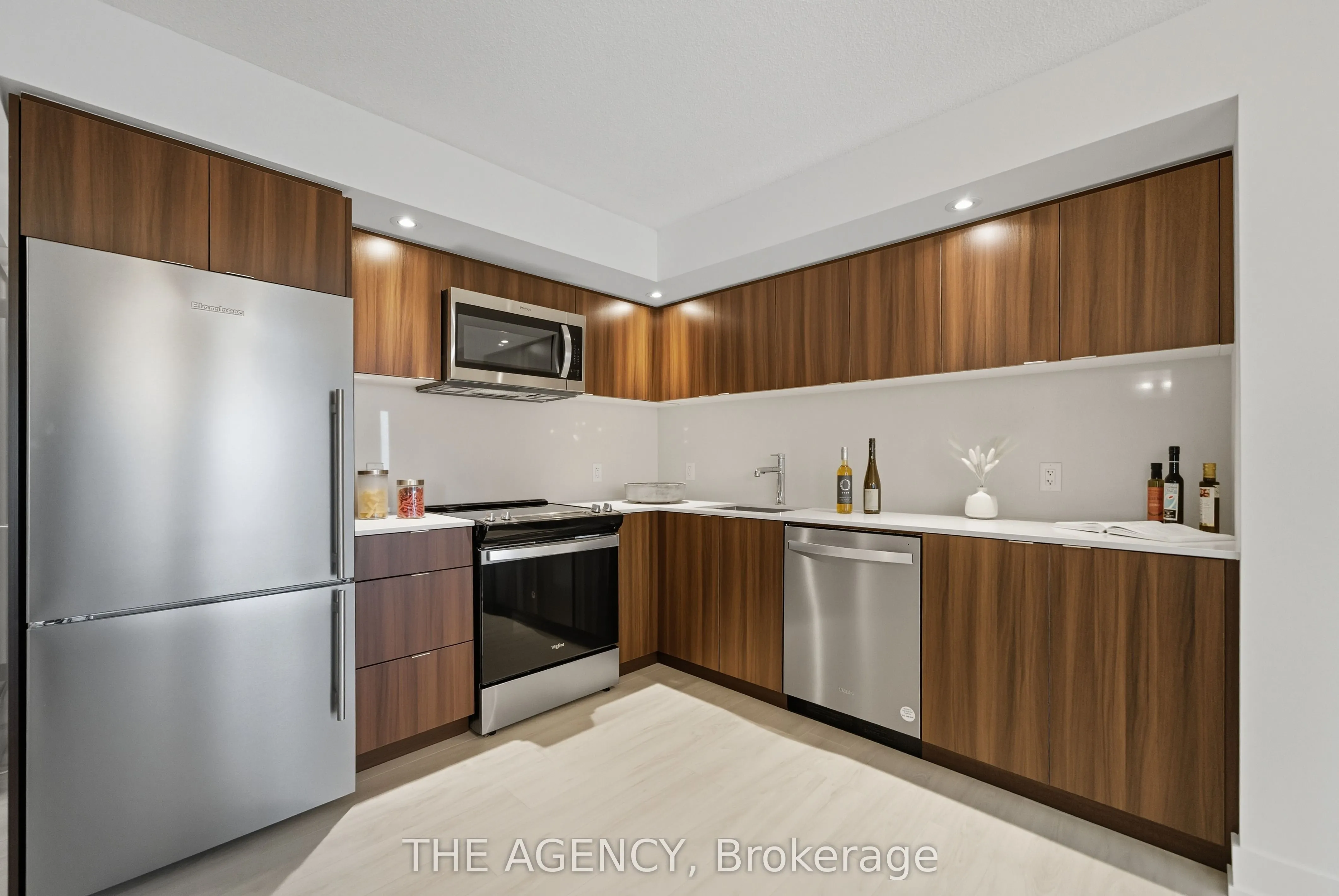 10 Eva Road, #508