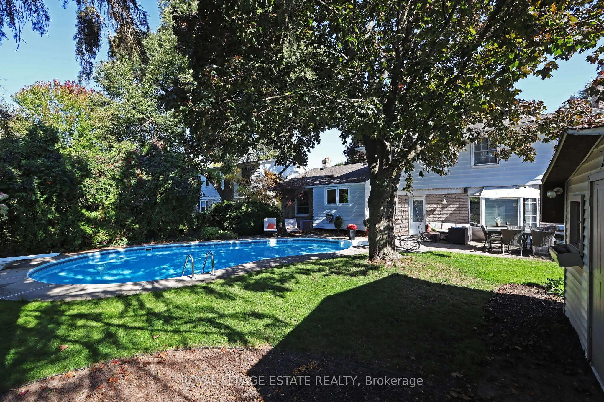 4231 Dunvegan Road