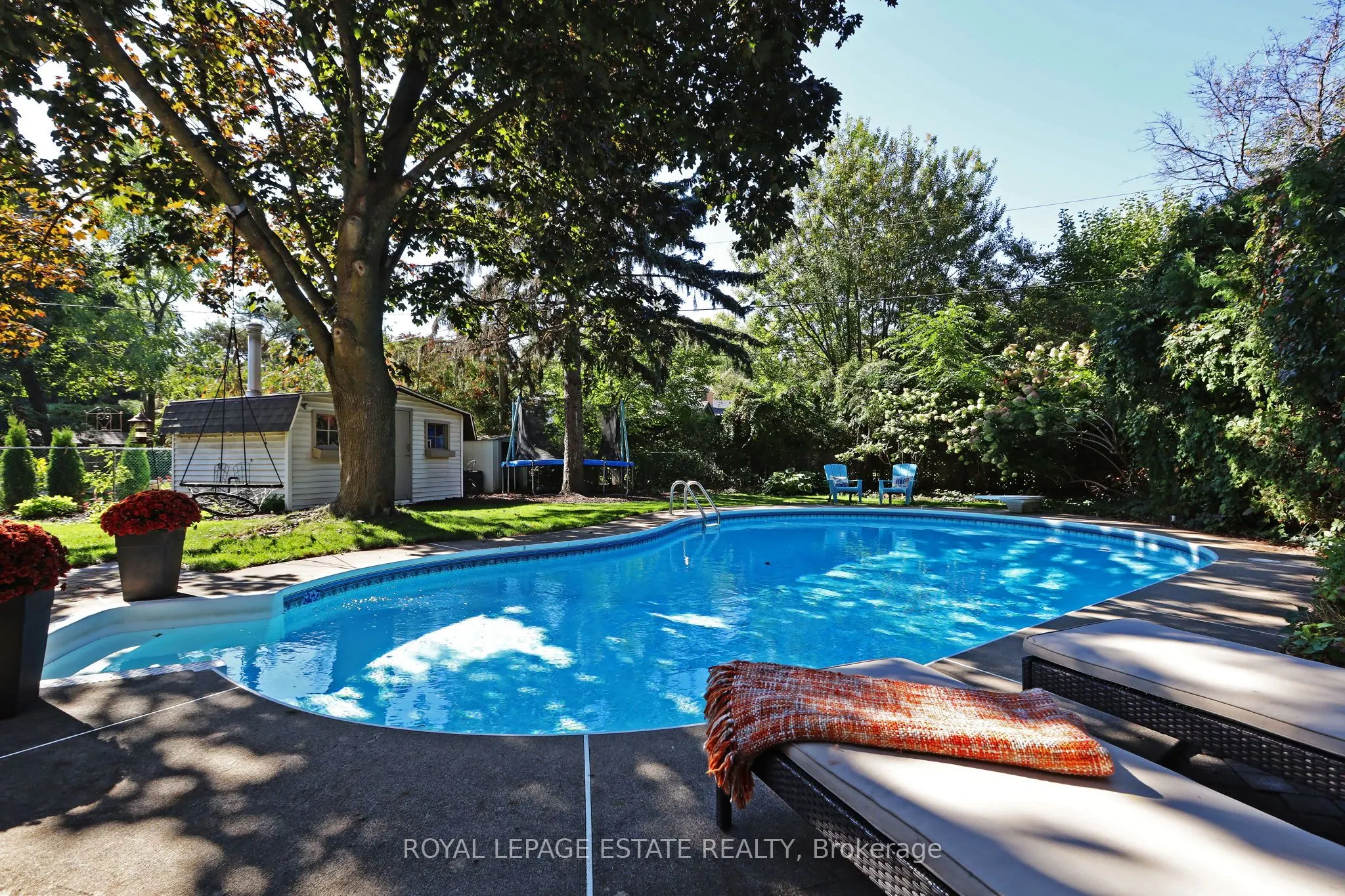 4231 Dunvegan Road