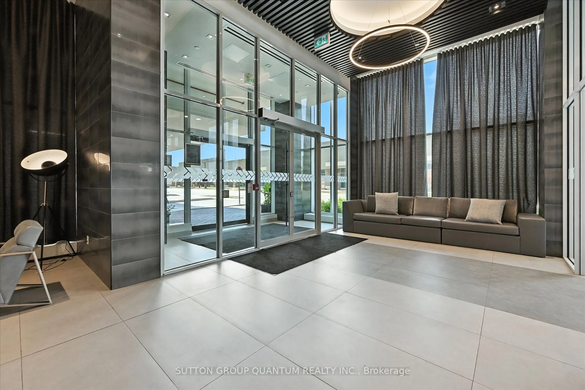 2489 Taunton Road, #611