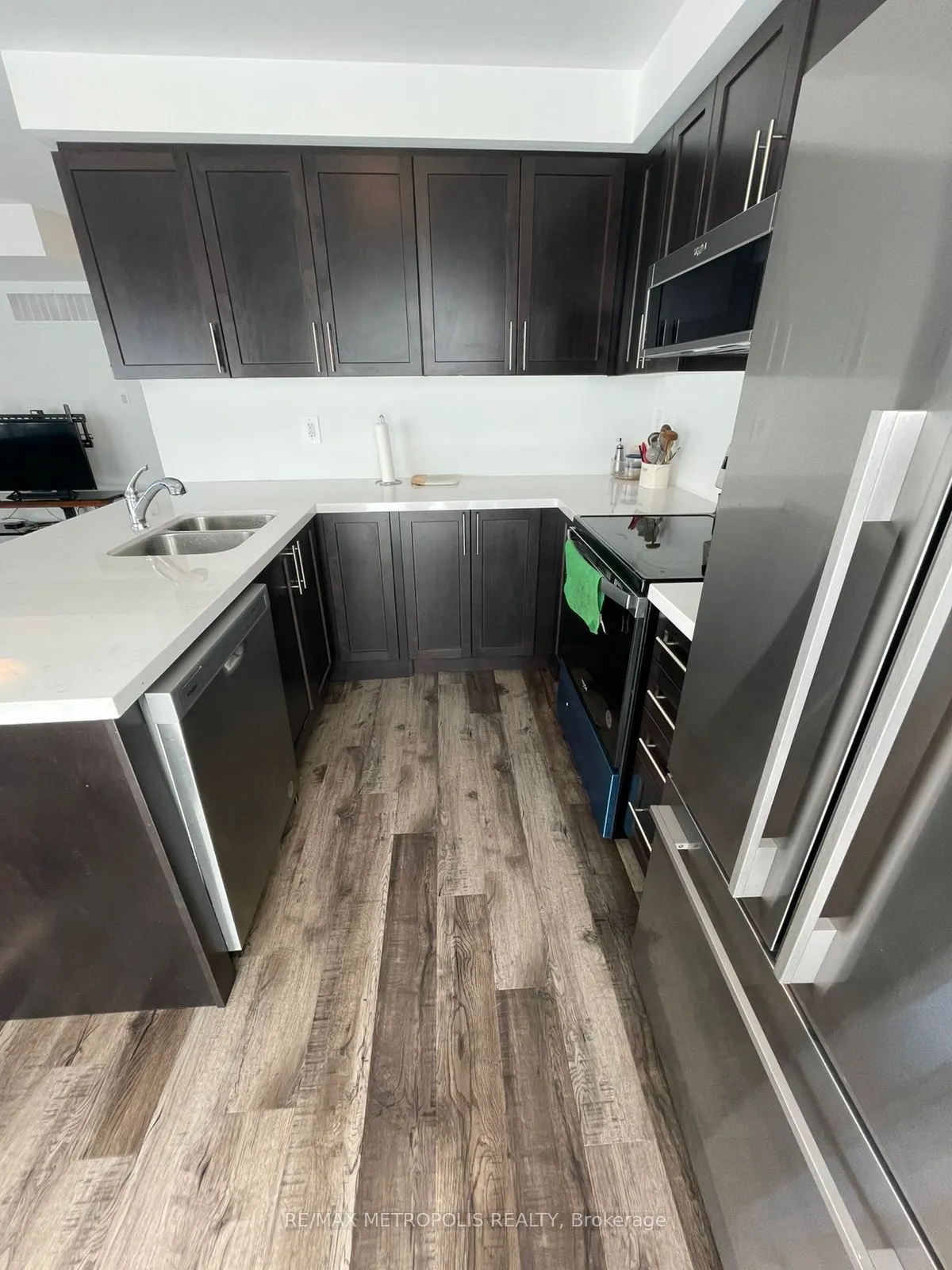55 Romilly Avenue, #23