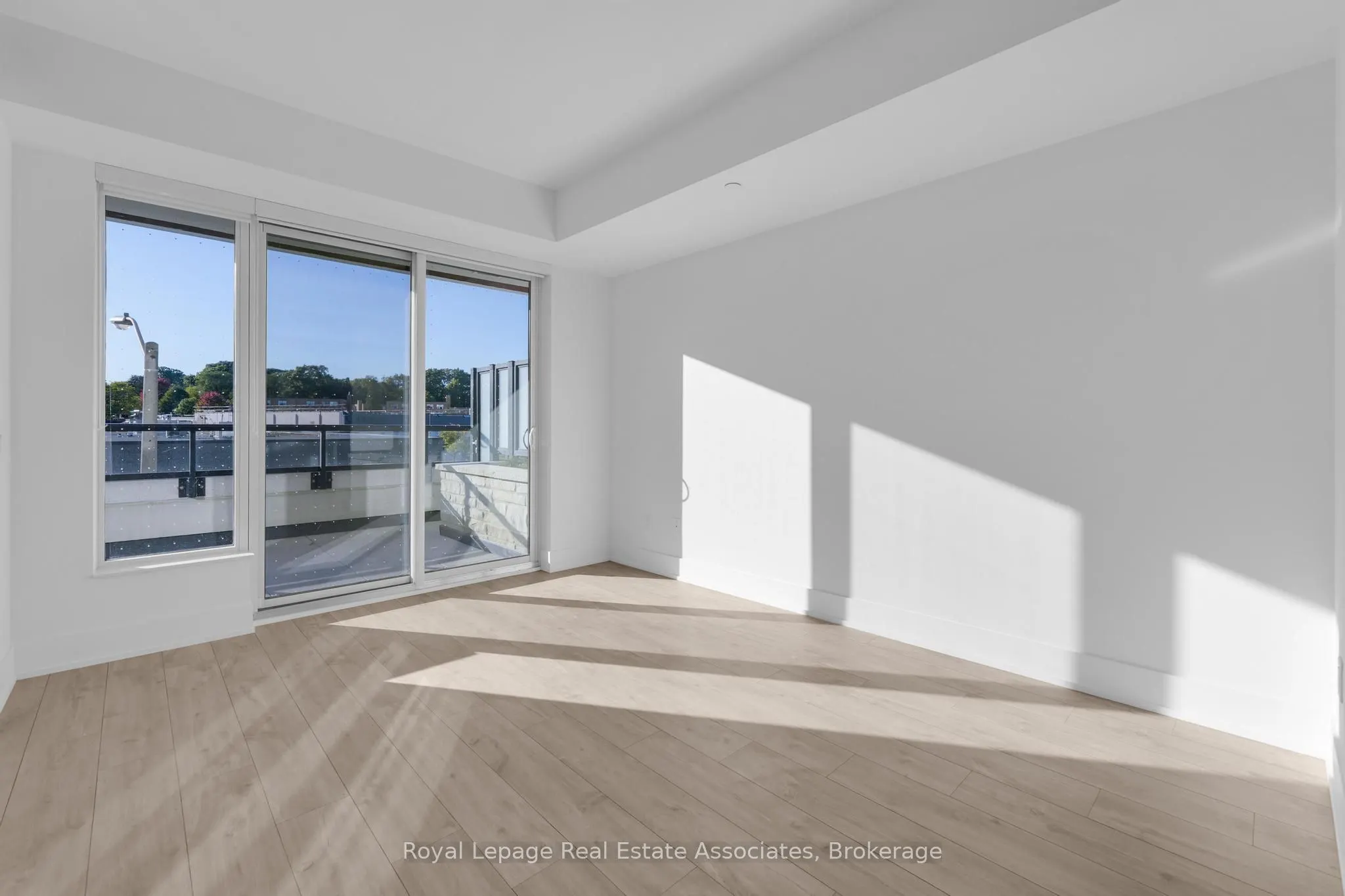 259 The Kingsway, #216