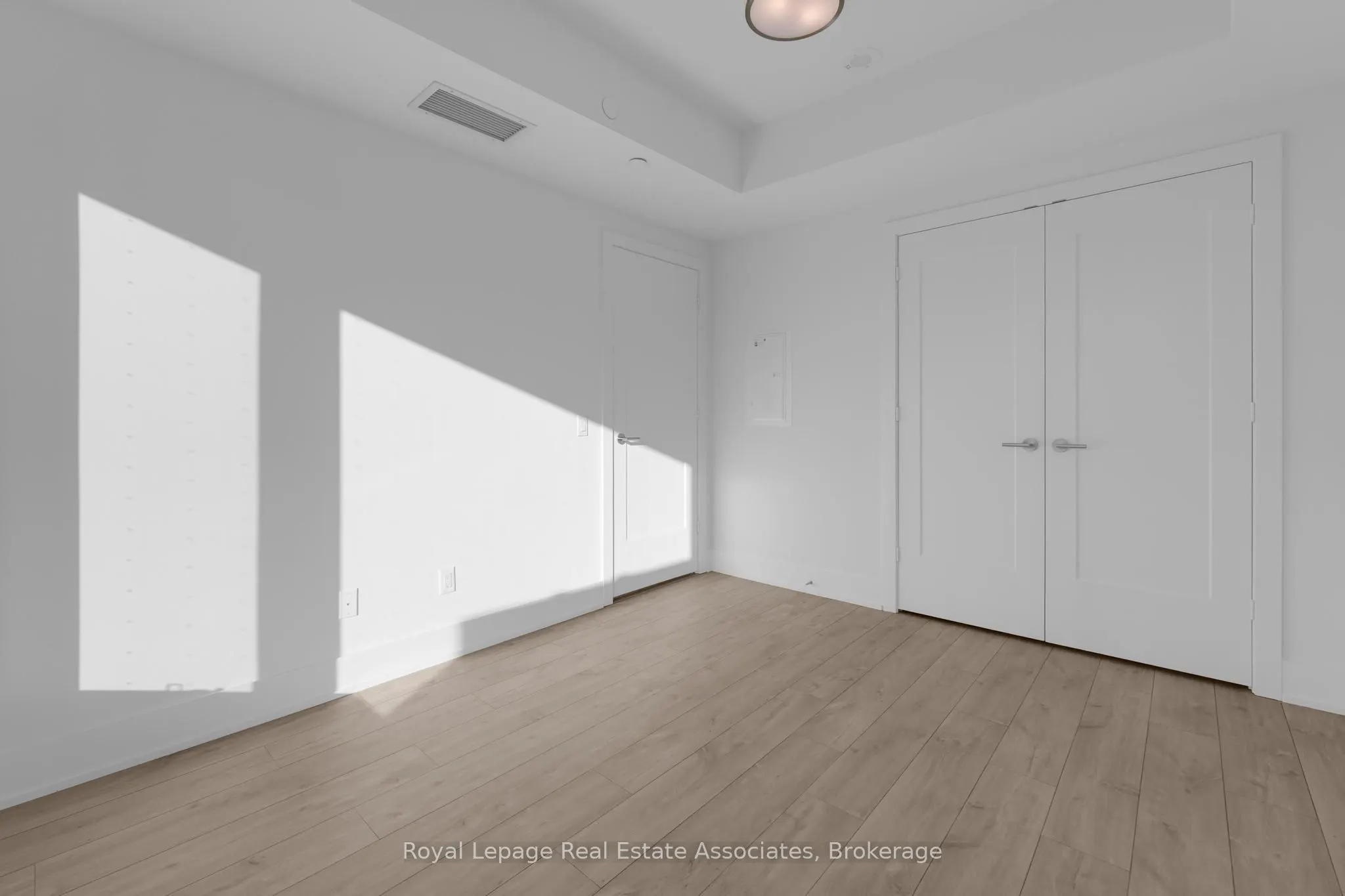 259 The Kingsway, #216