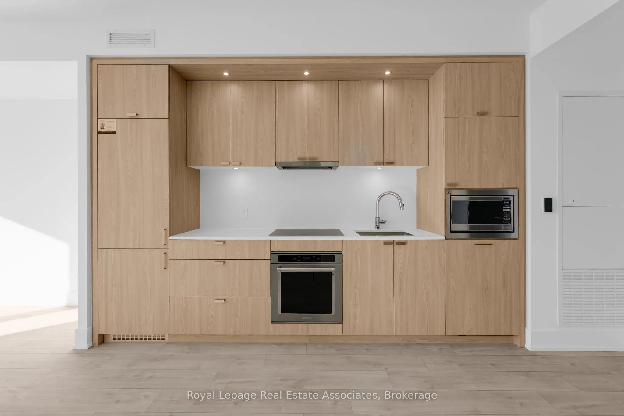 259 The Kingsway, #216