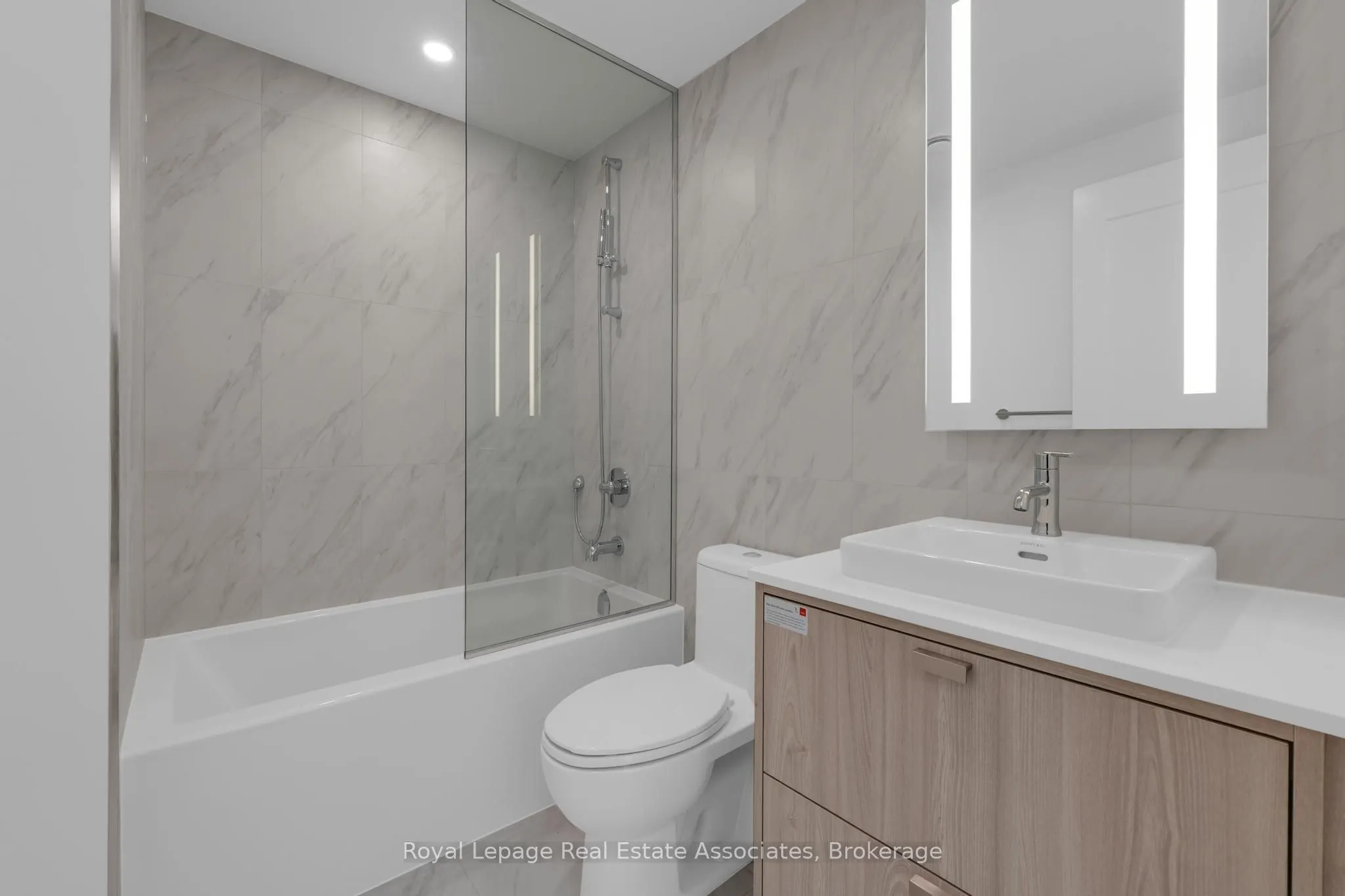 259 The Kingsway, #216