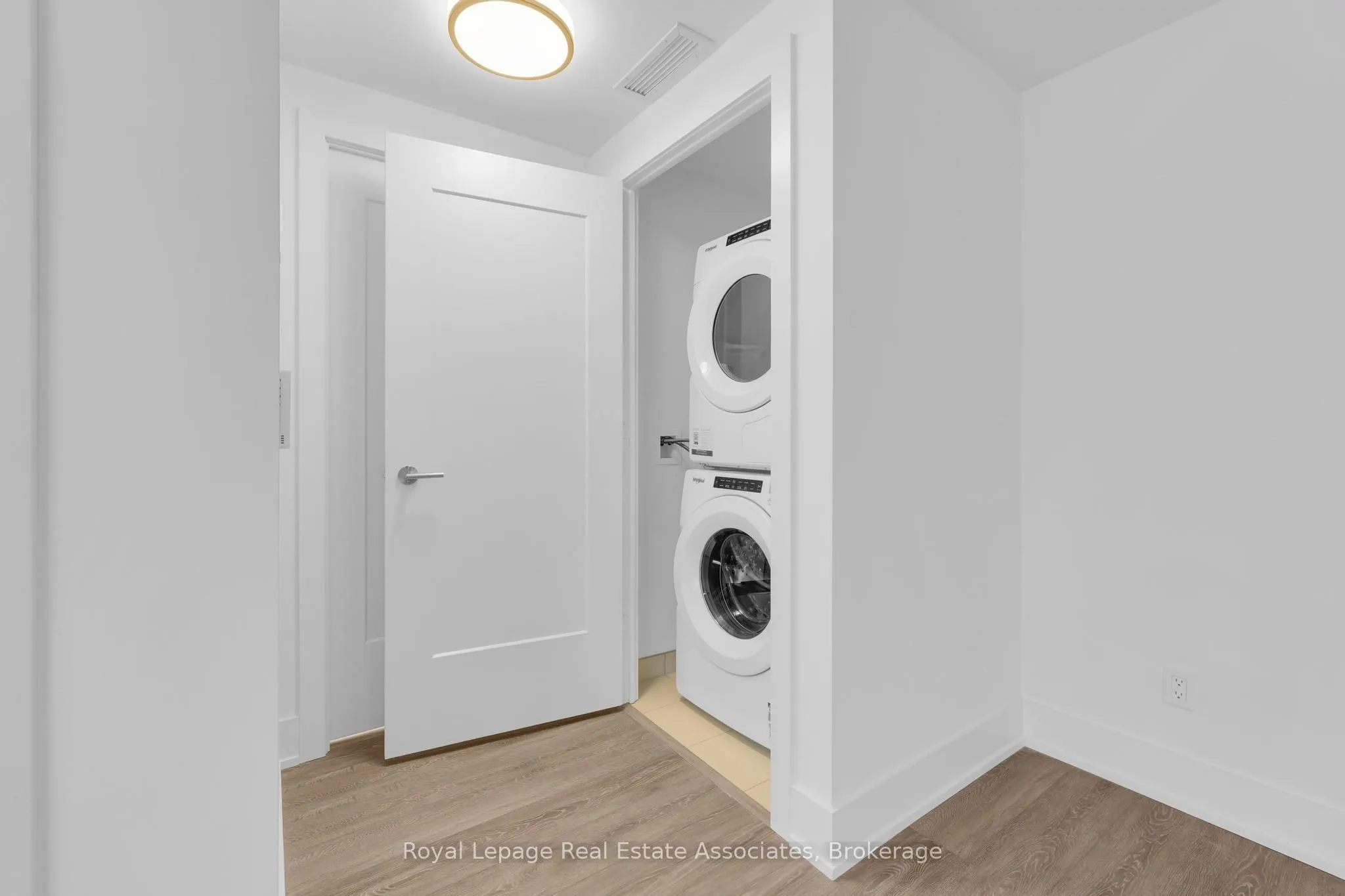 259 The Kingsway, #403